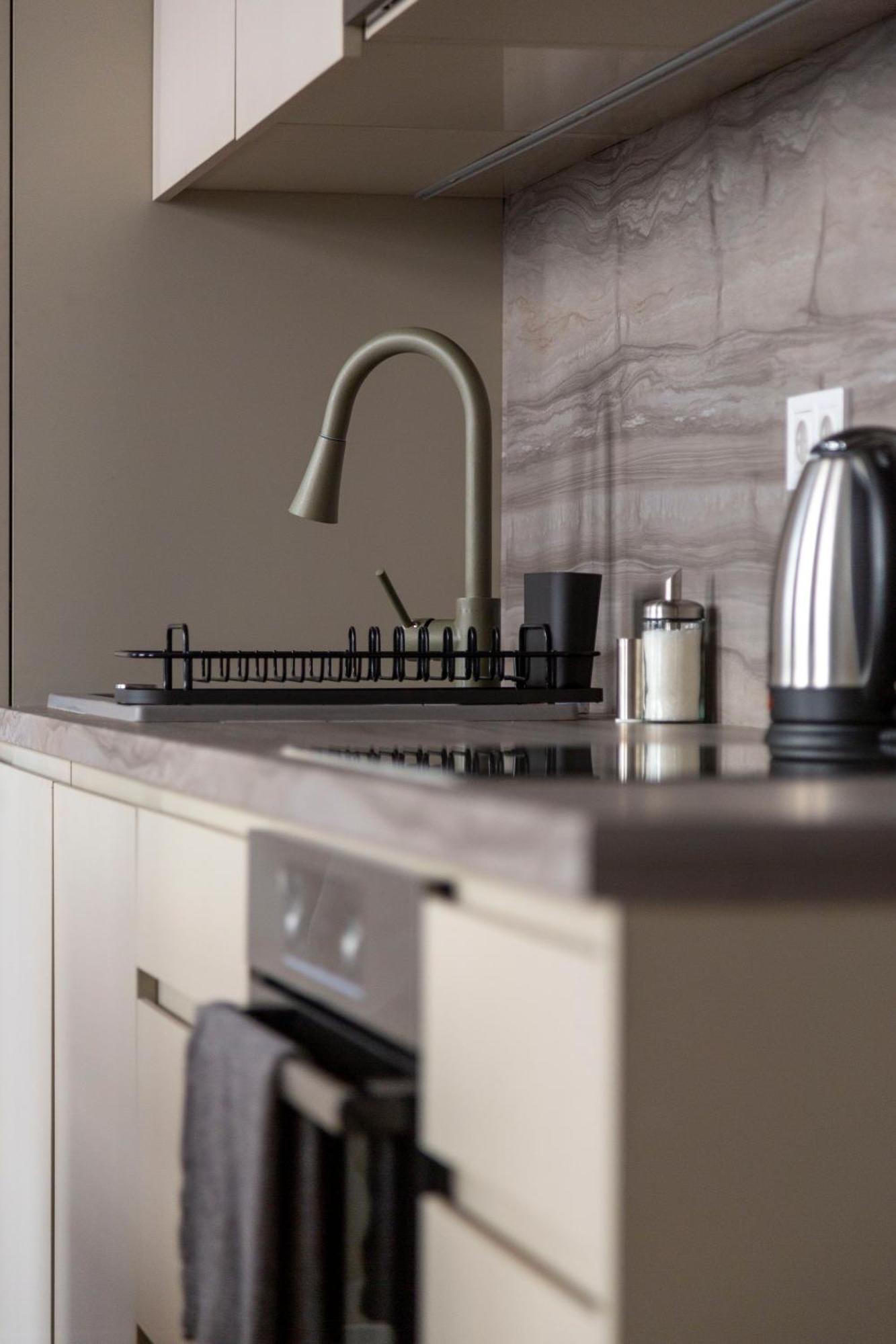 Apartment Luxurious & Spacious In The Kertesz Street *