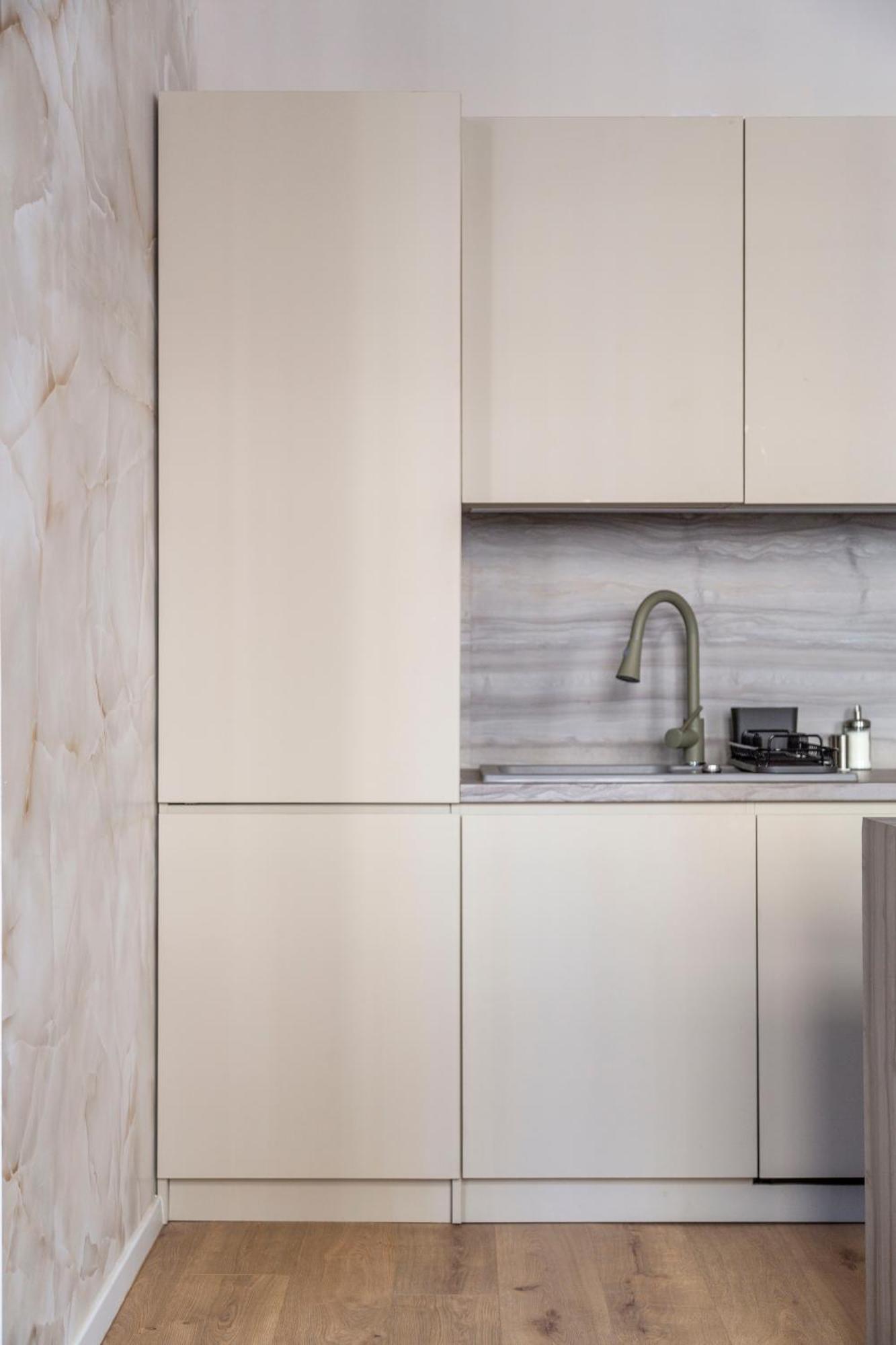 Luxurious & Spacious In The Kertesz Street Apartment