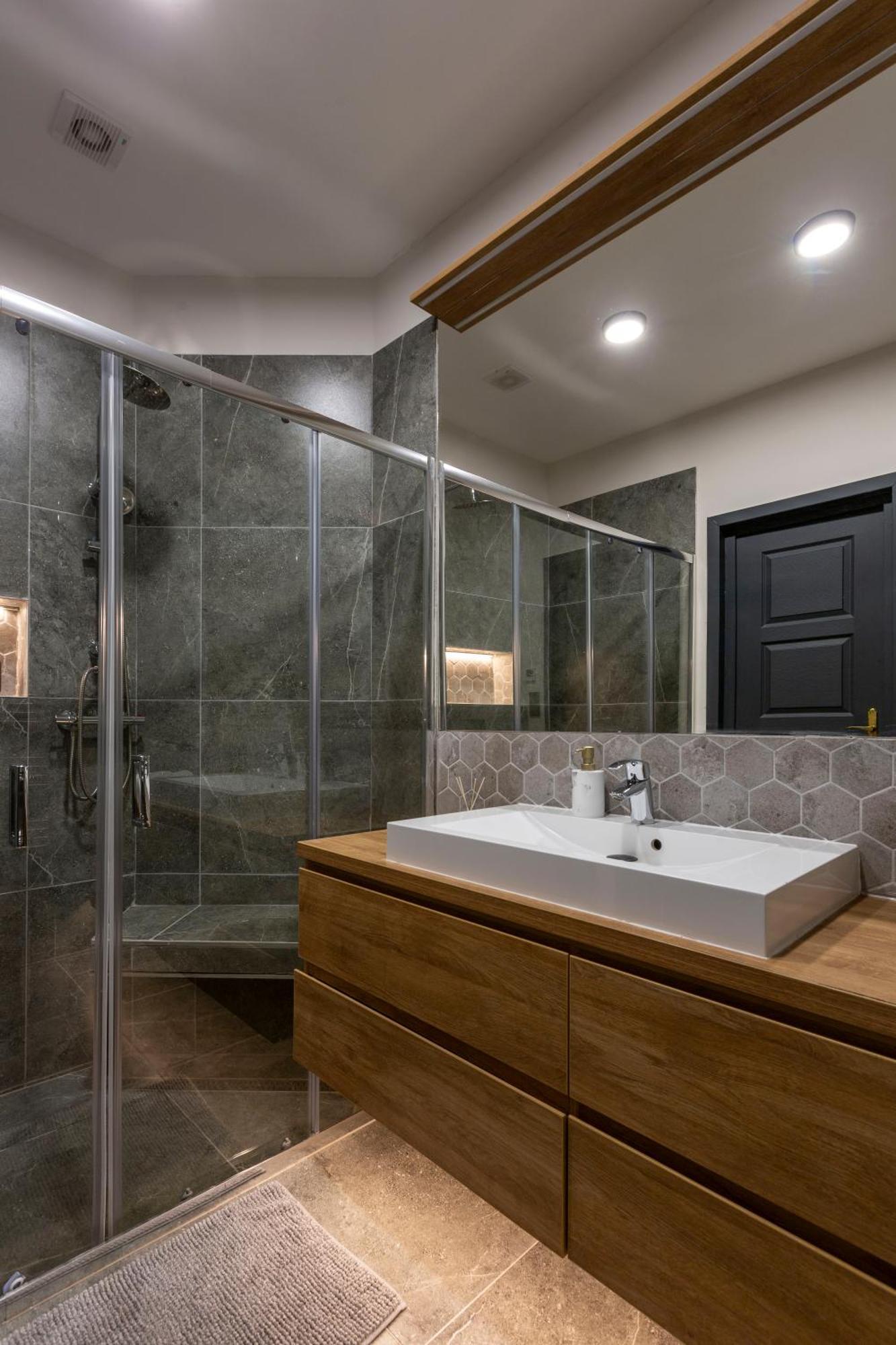 Luxurious & Spacious In The Kertesz Street Lejlighed Budapest