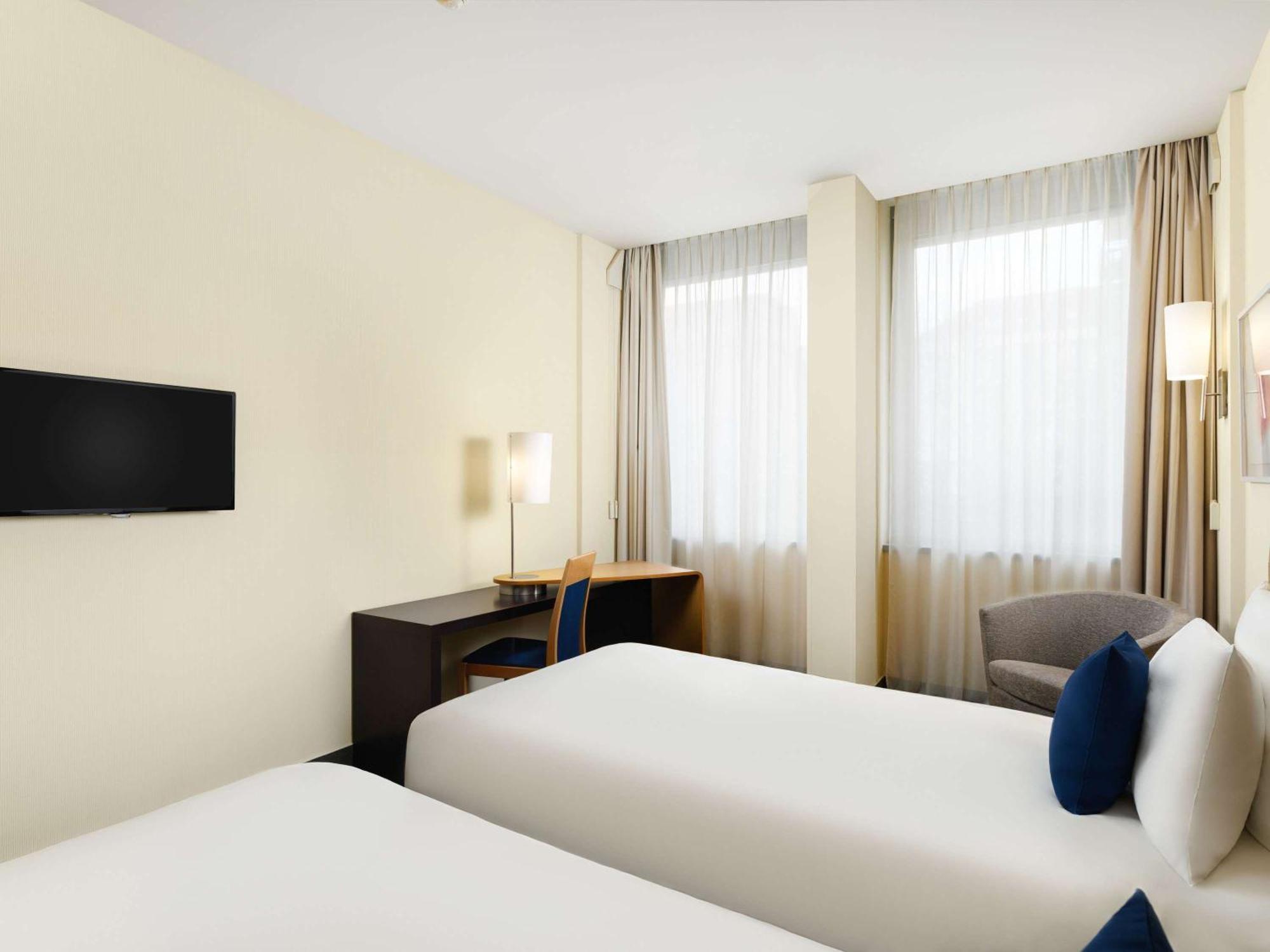 Novotel Danube 4*