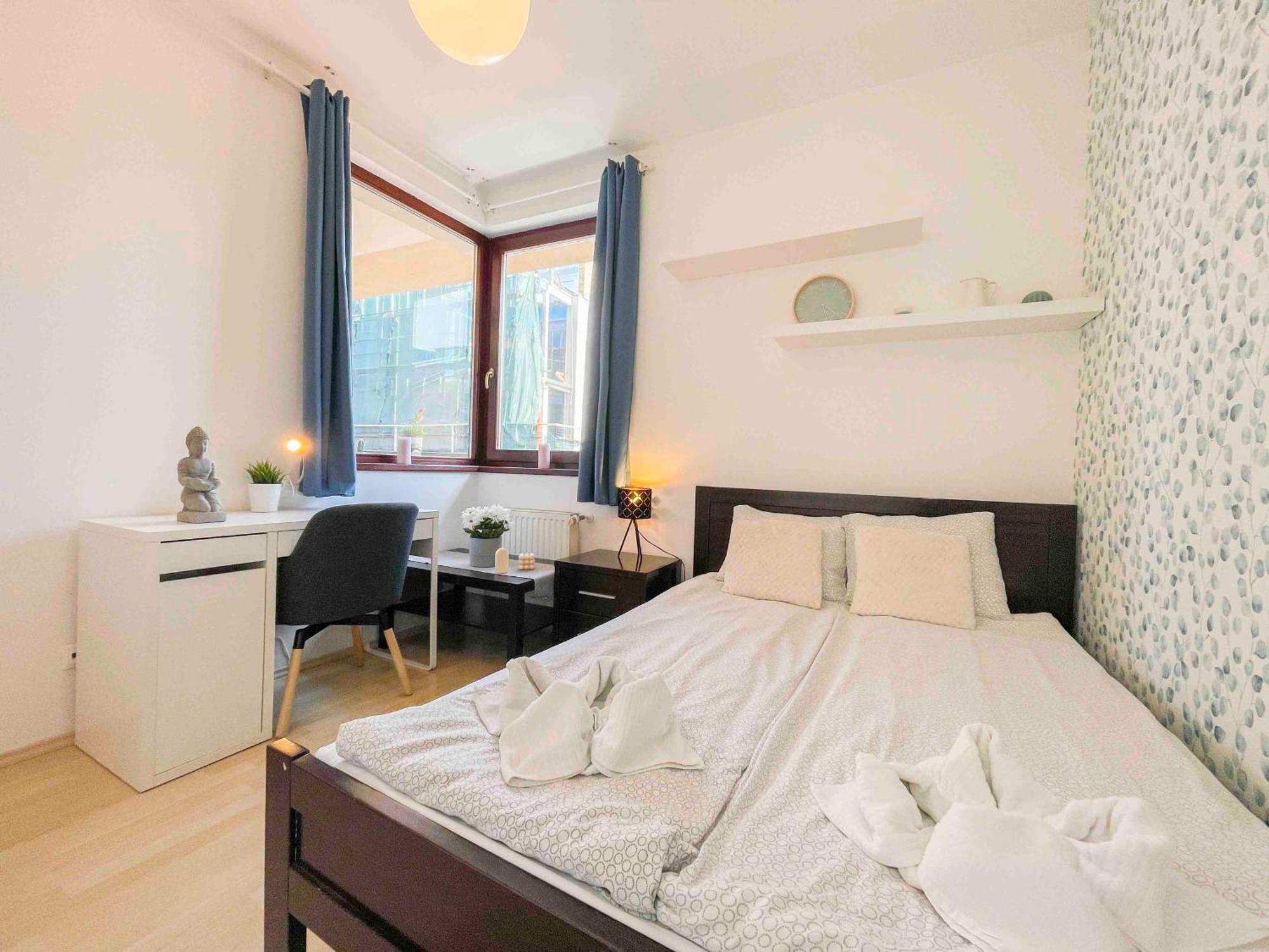 Opera Apartment *