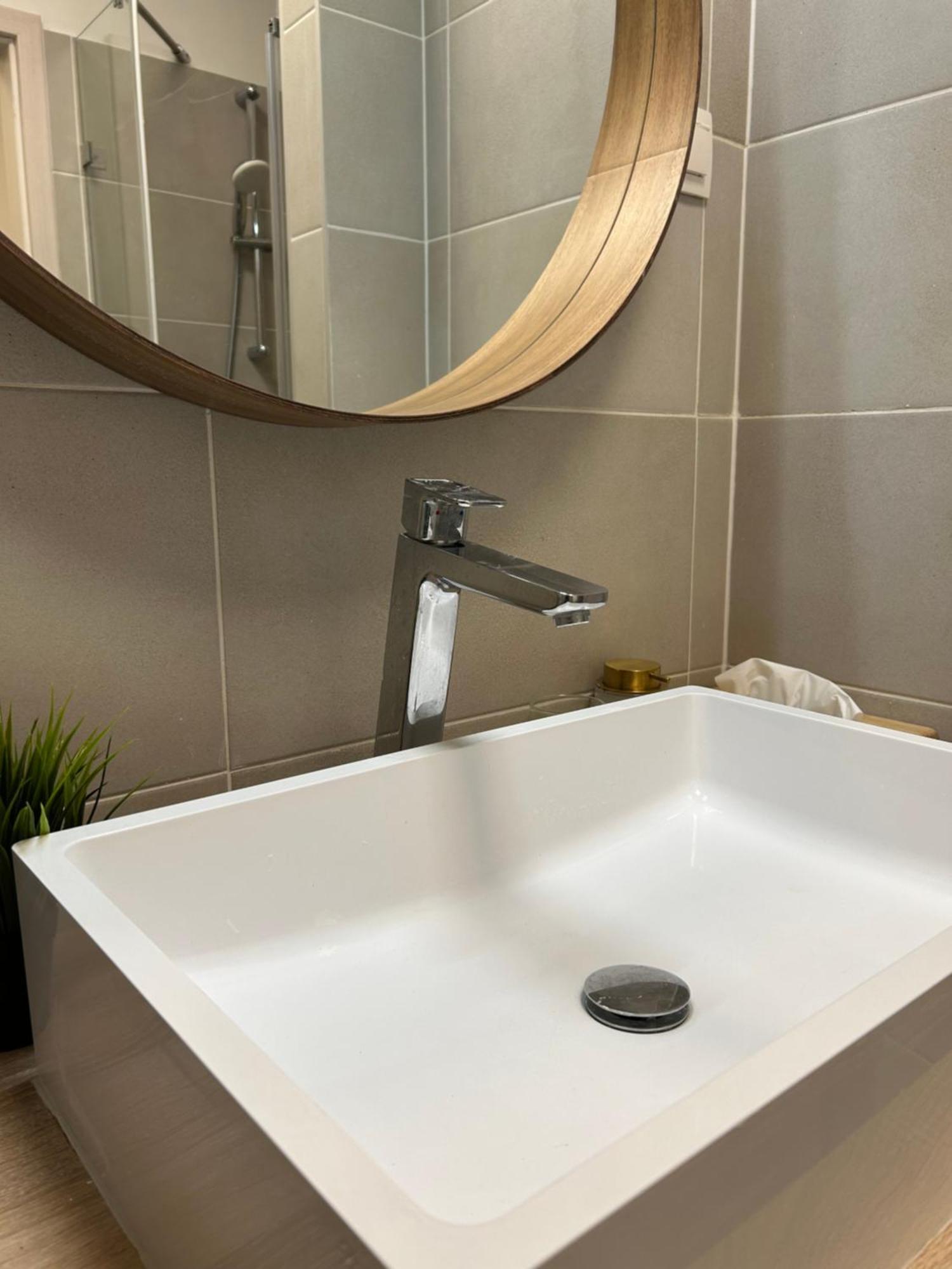 West Budapest-edge Of Downtown-free Parking Apartman