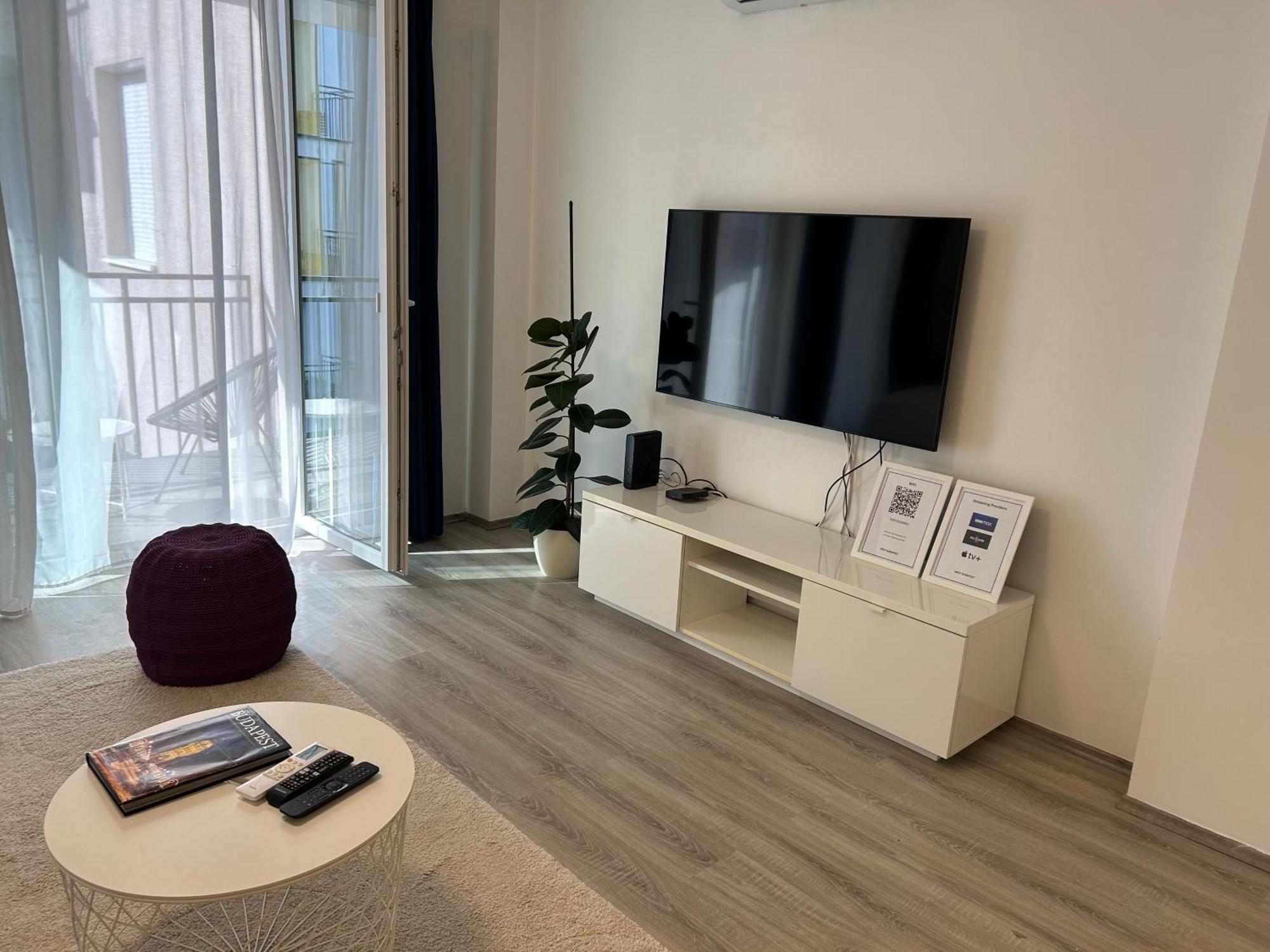 Apartman West Budapest-edge Of Downtown-free Parking