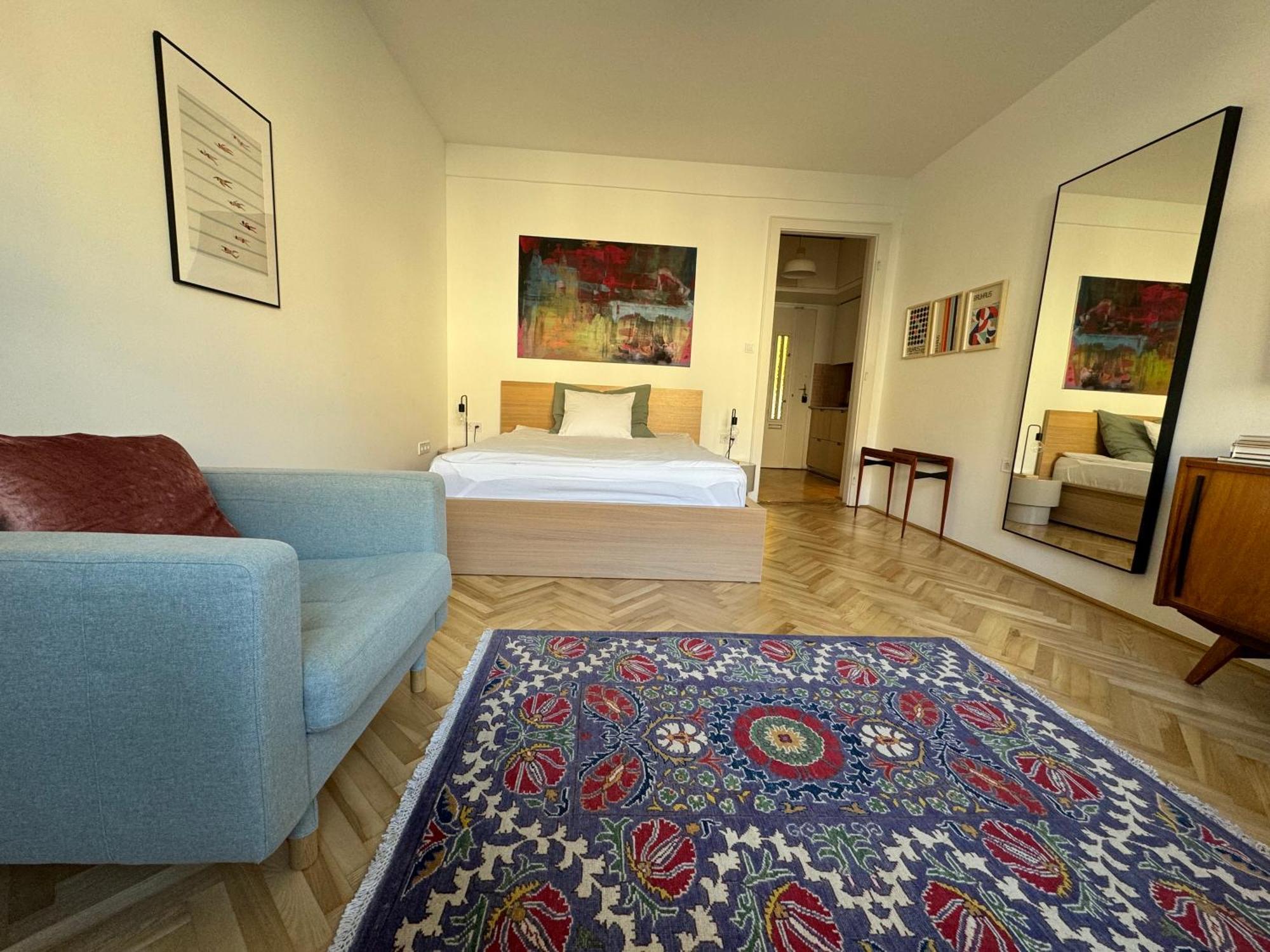 Apartment 5