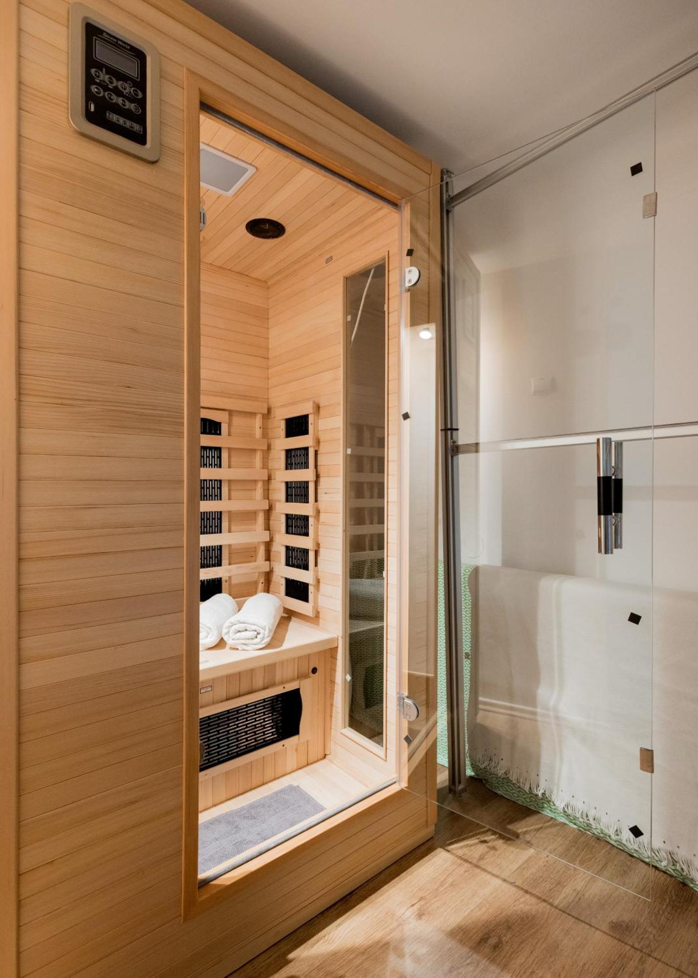 Stylish Natural With Sauna - Heroes Square Appartement Budapest