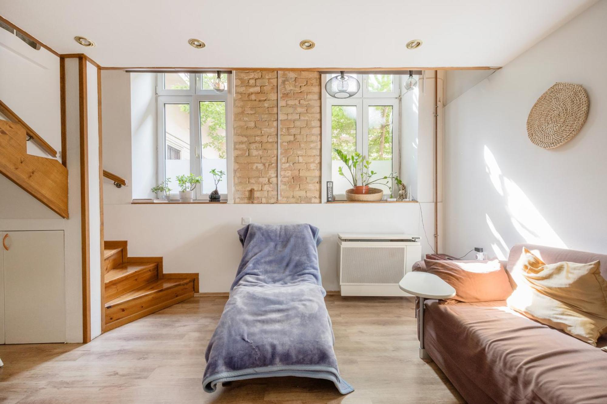 Stylish Natural With Sauna - Heroes Square *