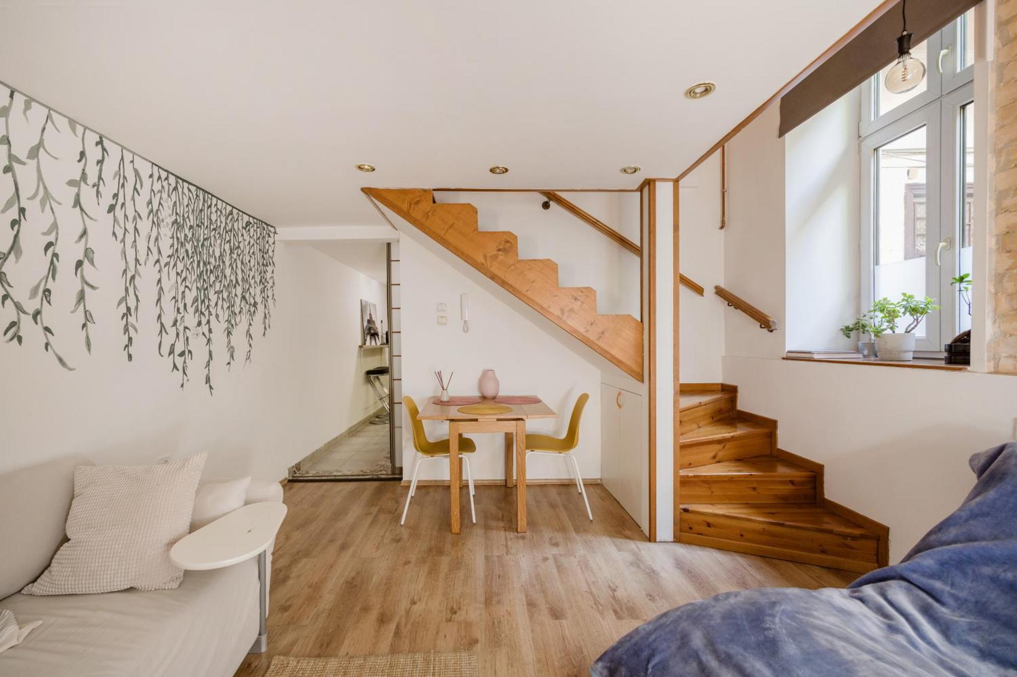 Stylish Natural With Sauna - Heroes Square *