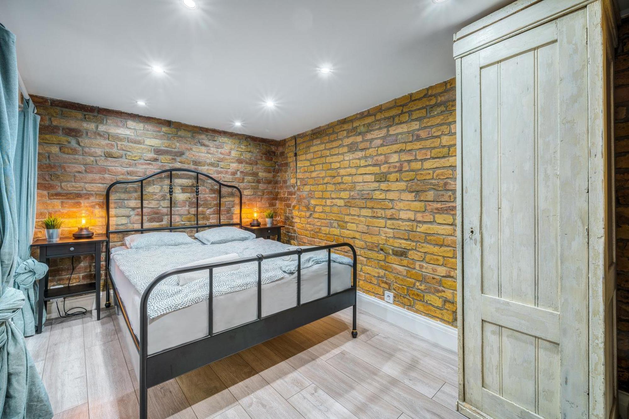 Center Loft Haven: Modern Elegance Appartement Budapest