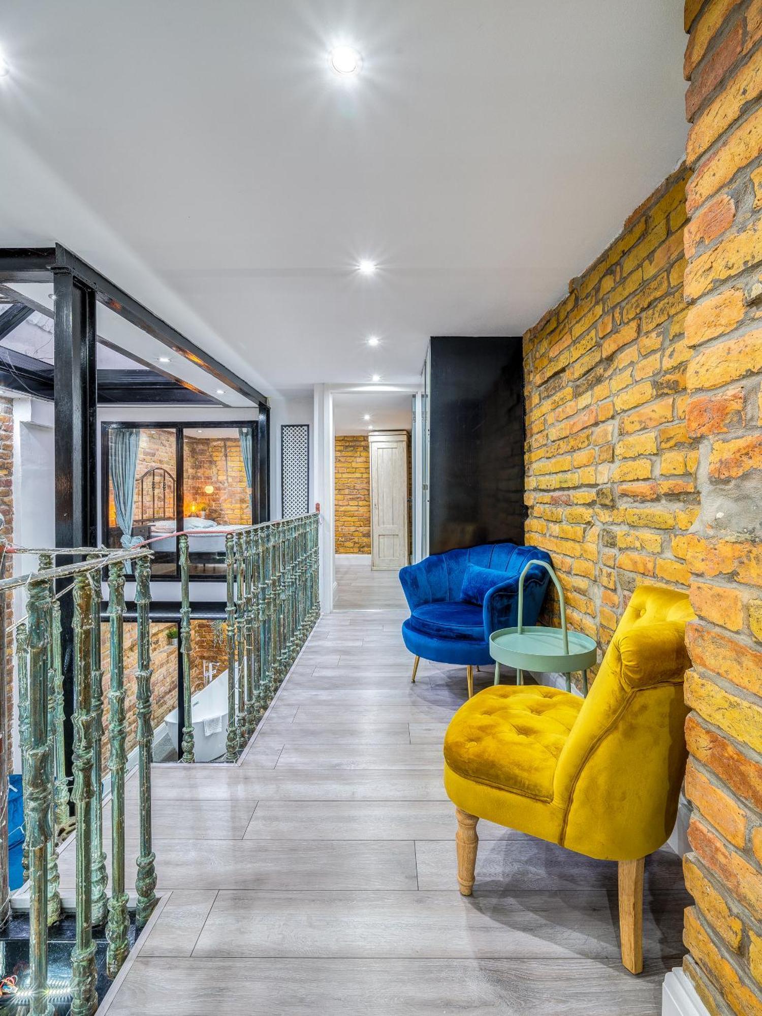 Appartement Center Loft Haven: Modern Elegance Budapest
