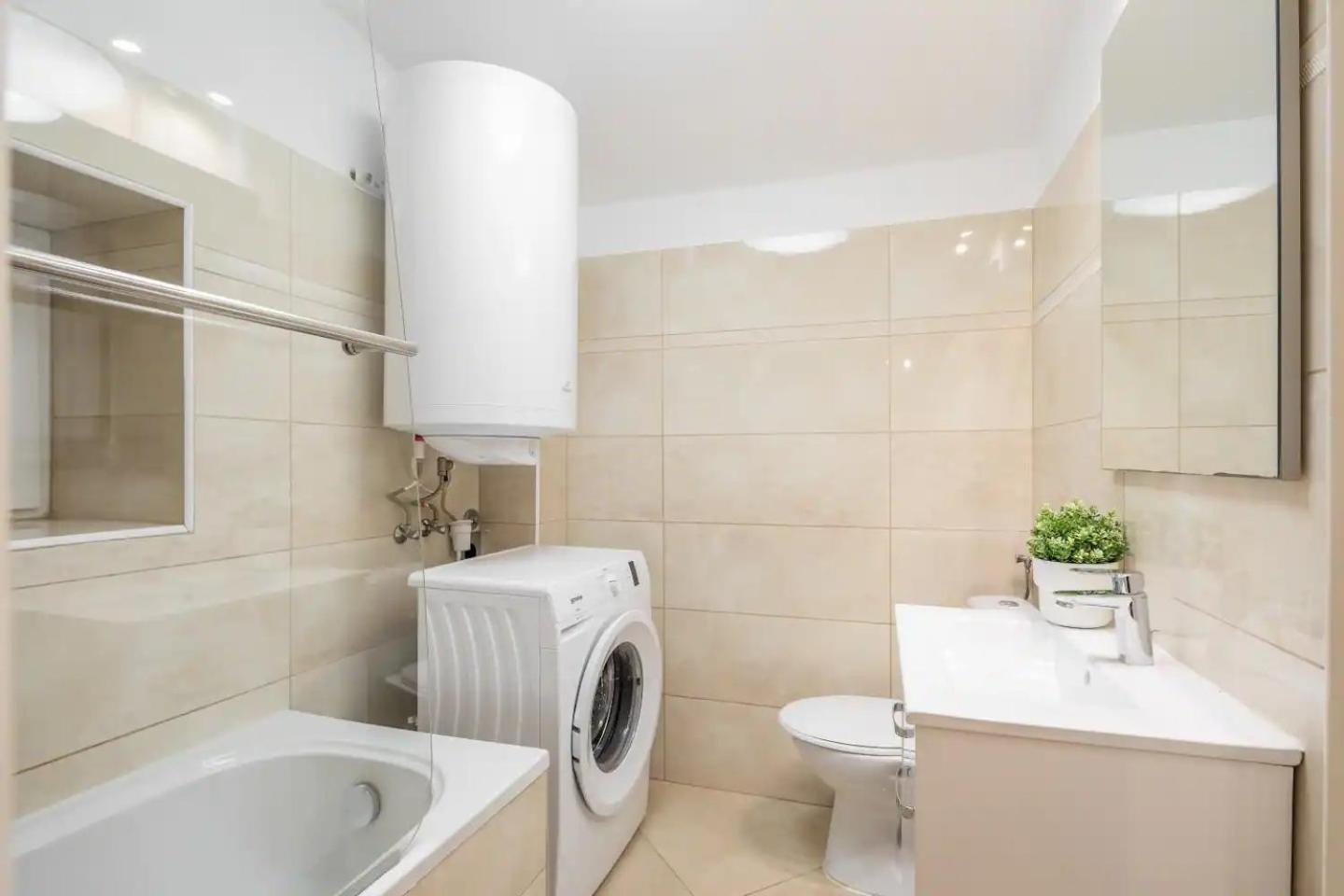Vamhaz Boulevard Apartment Budapest