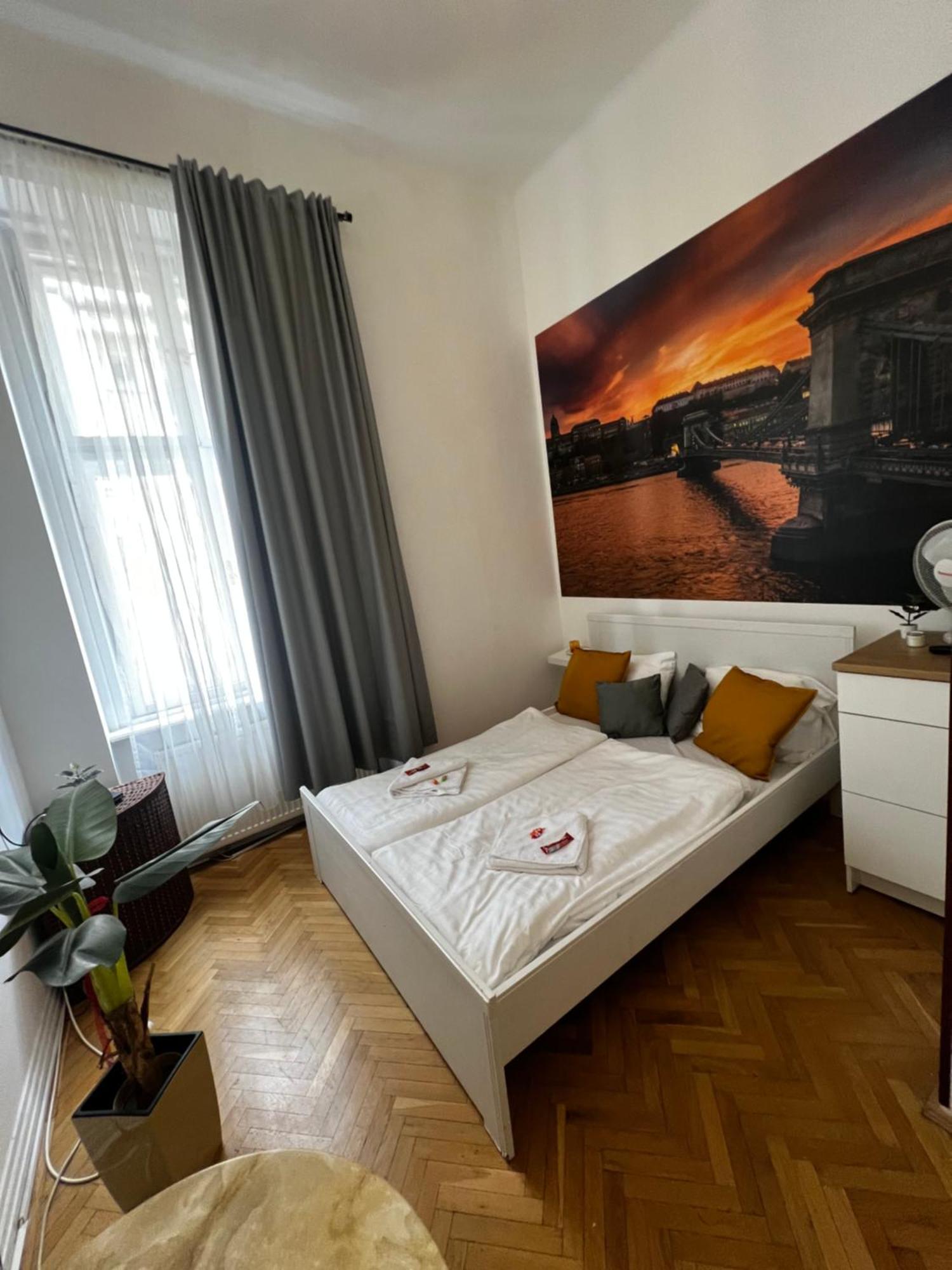 Spring Roses Downtown Boutique 2 * Budapest