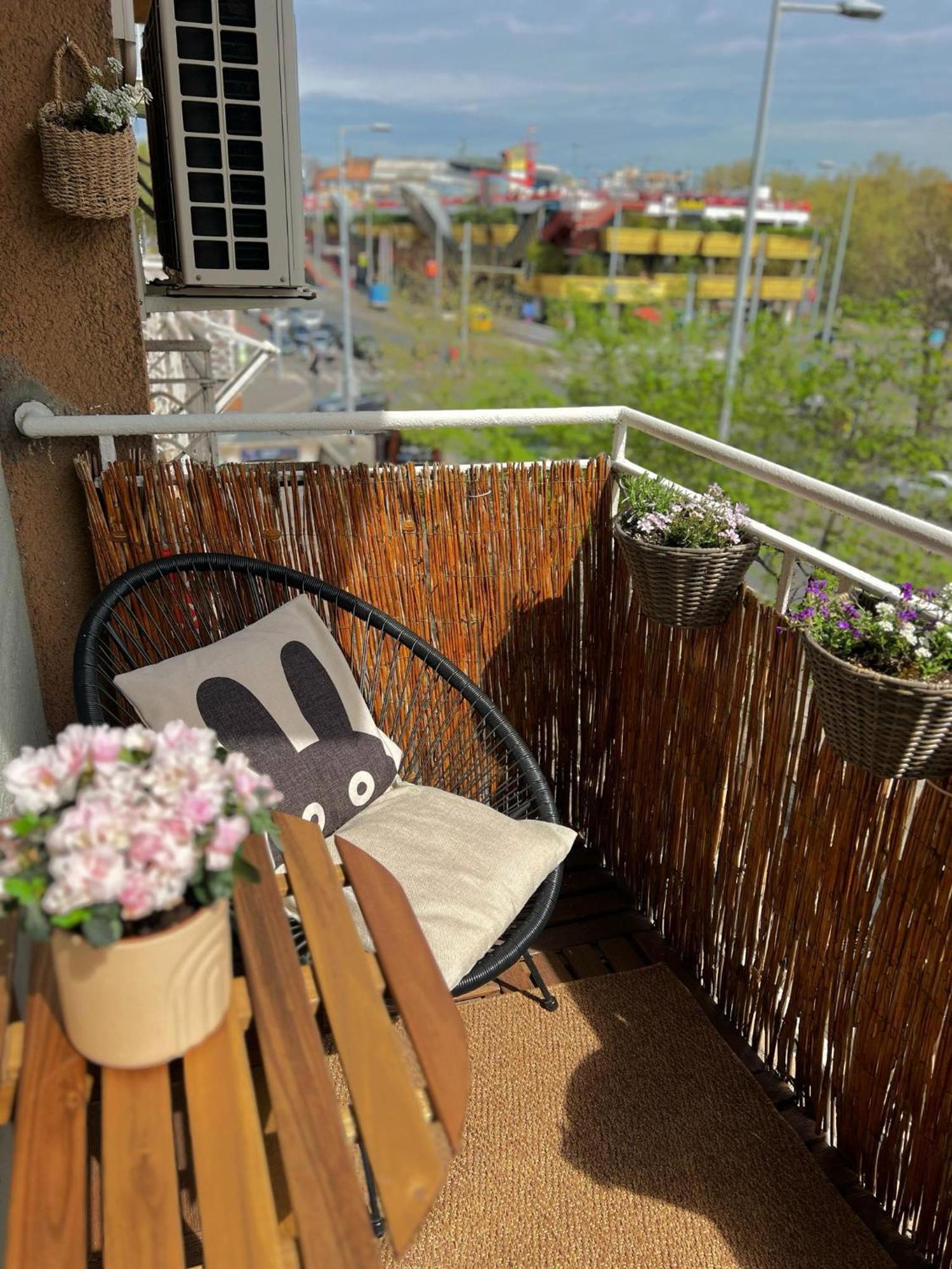 West Apartment *