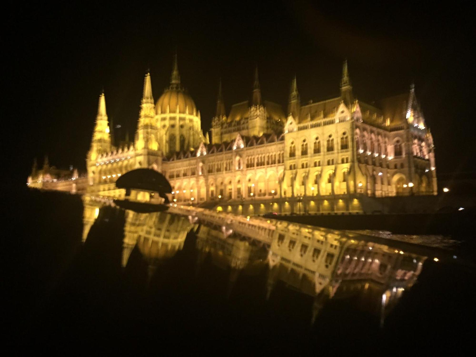Brand New Parliament Designer Smarthome For 4 Ppl Apartmán