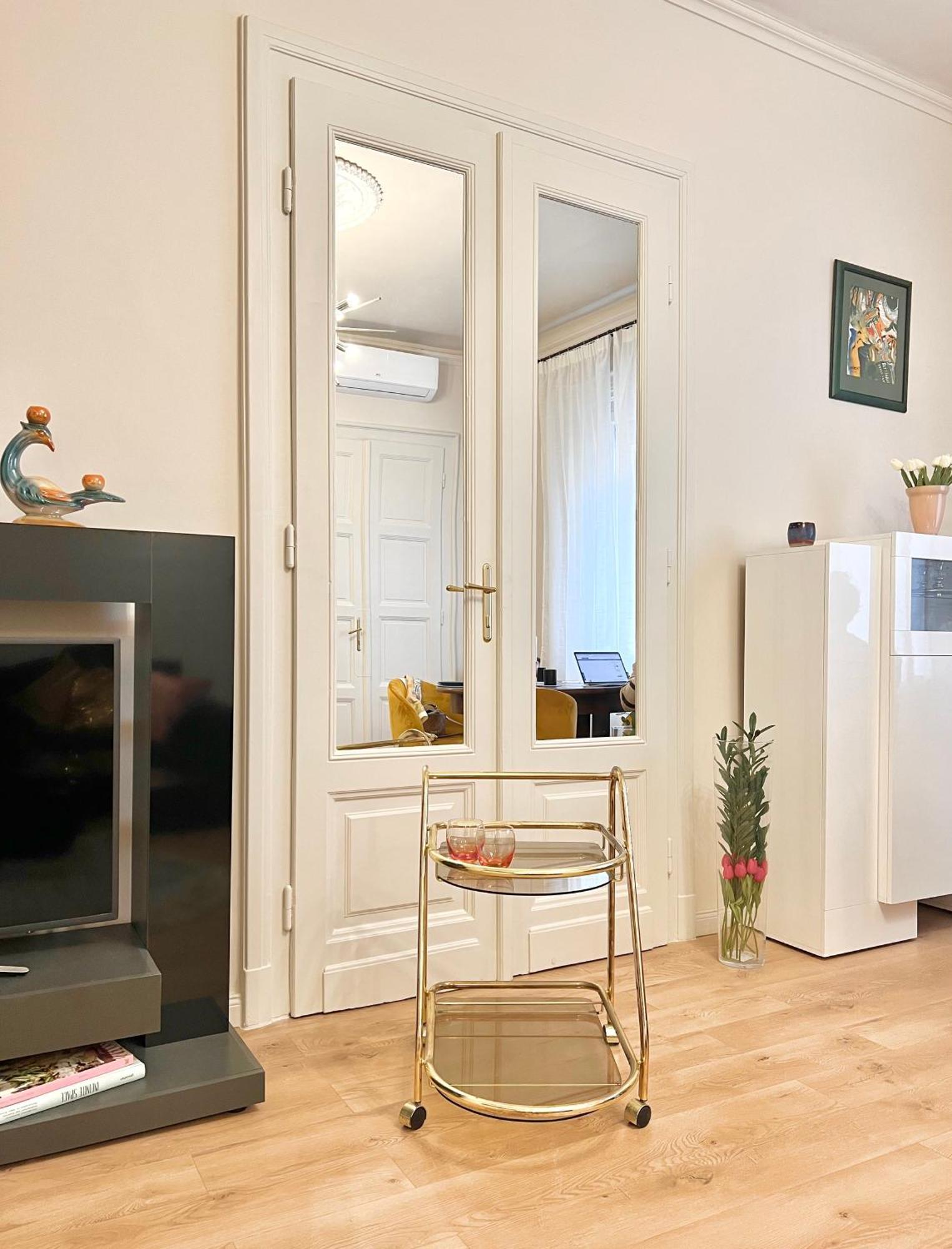 Brand New Parliament Designer Smarthome For 4 Ppl Apartmán Budapest