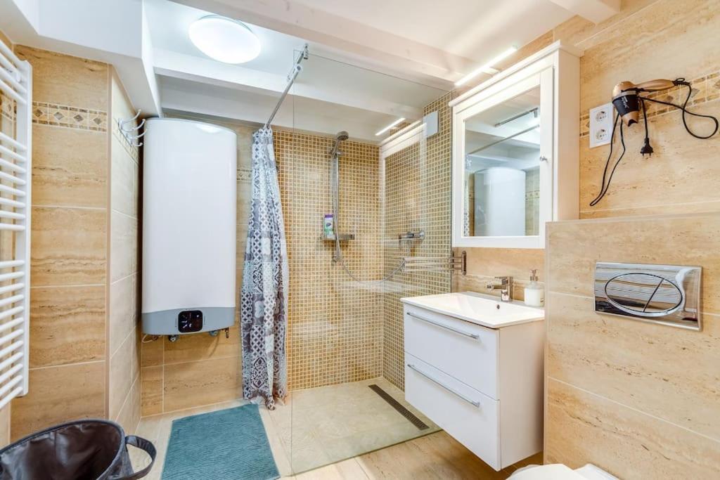 Amazing Kazinczy Flat No. 1 * Boedapest