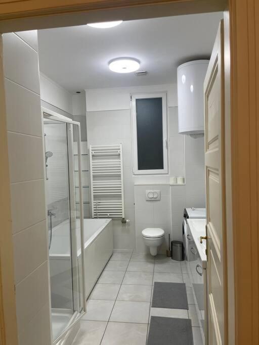 3 Bedroom By The Parliament