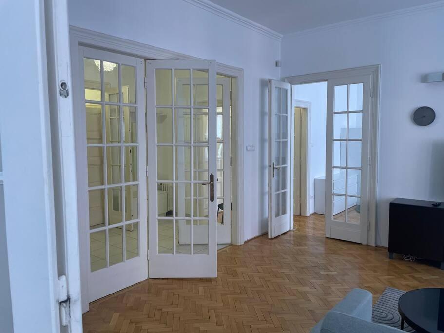 3 Bedroom By The Parliament * Budapest