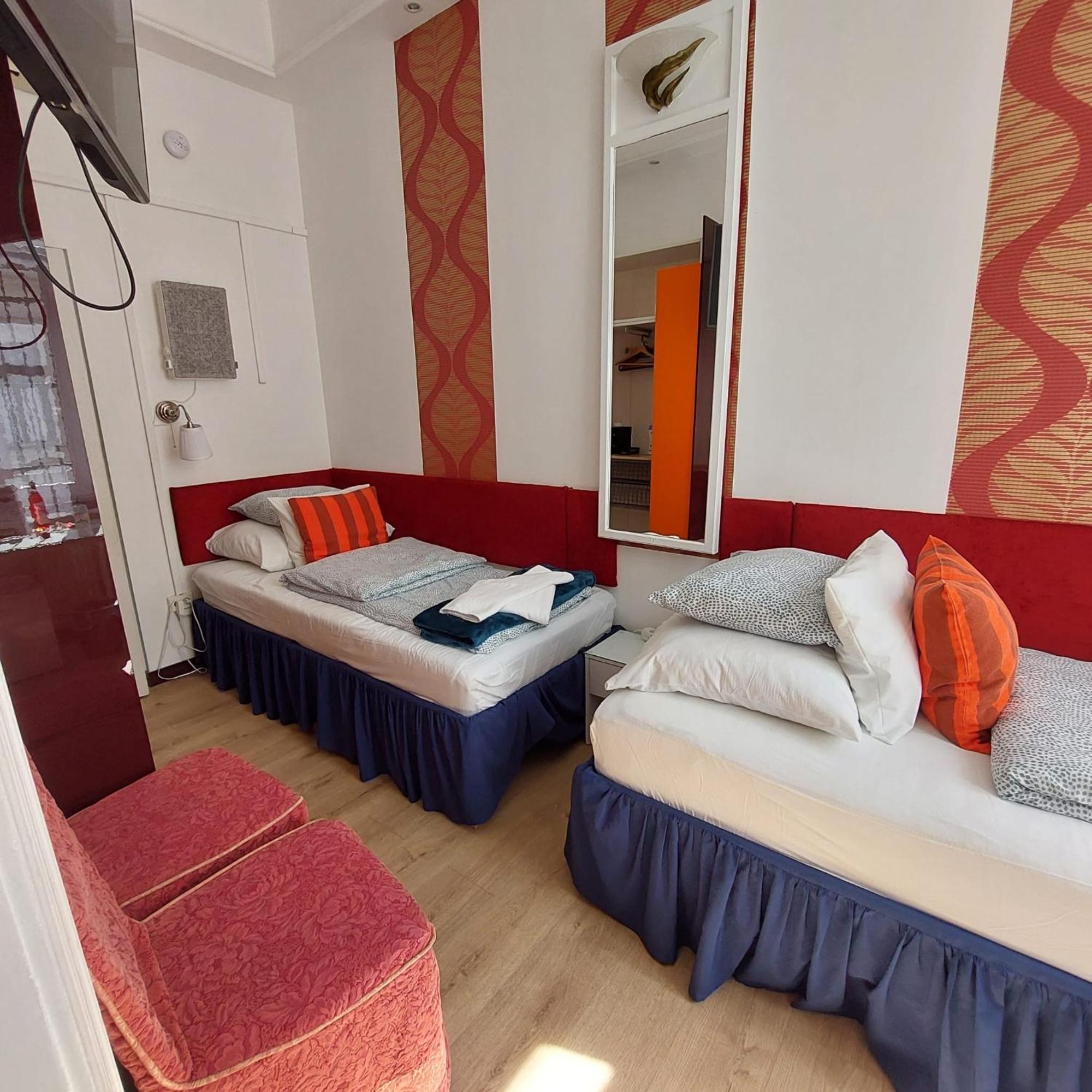 Bed and breakfast Centerpoint Panzio Digital Pansion Heritage Collection *