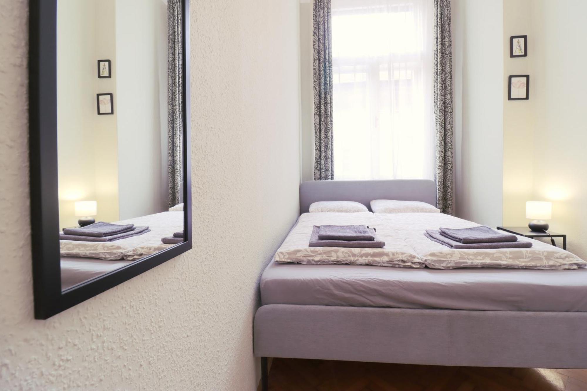 Joseph Boulevard - 3bdr, 2bath, 8ppl * Budapest