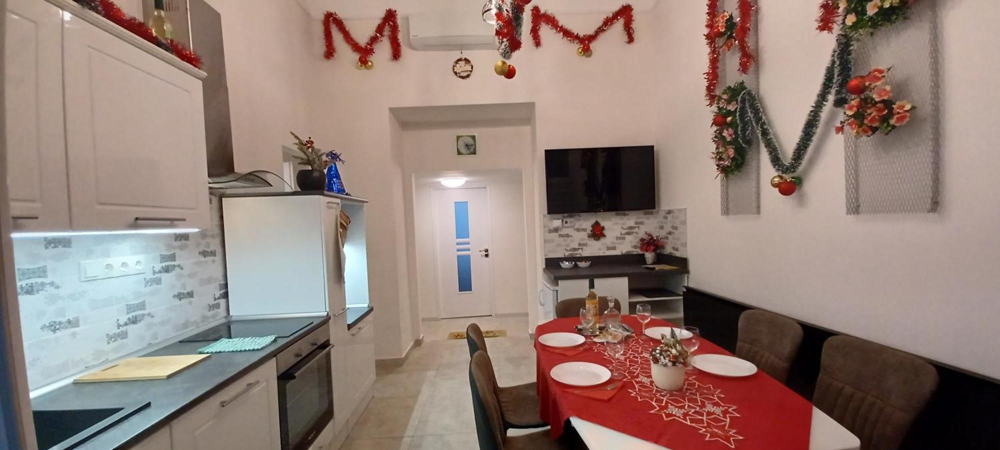 Apartment Palace *
