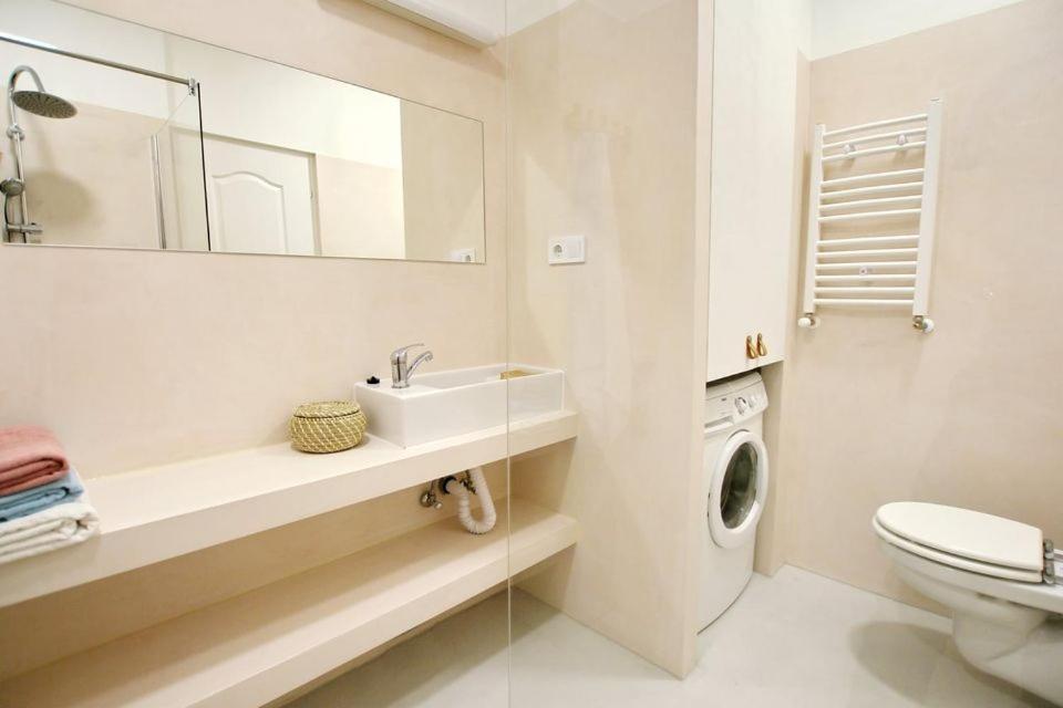 Pau Stylish In The Heart Of Appartamento