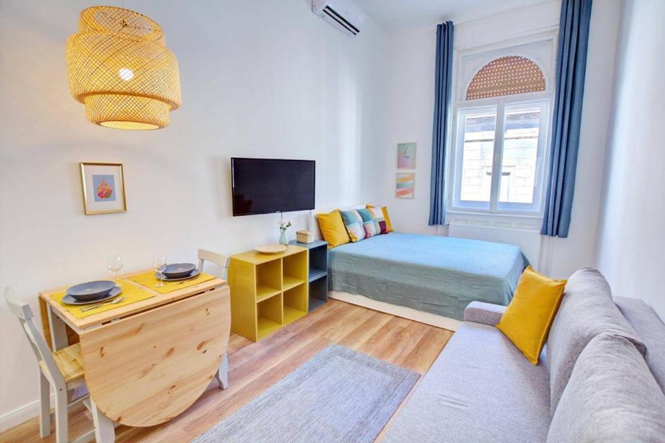 Appartamento Pau Stylish In The Heart Of