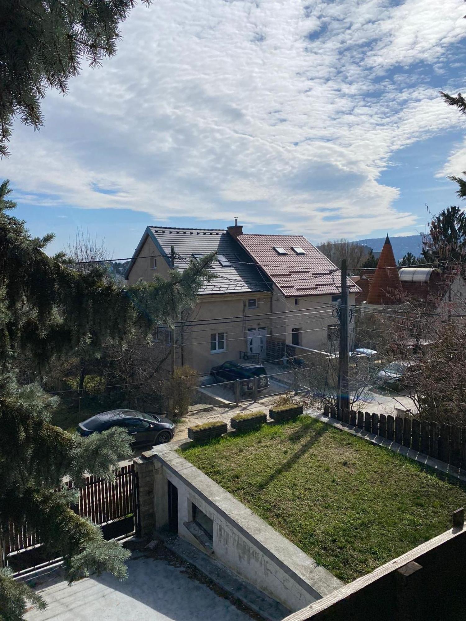 Villa Luxury 3 Bedroom In A Forest 10min Drive From Center Budapest