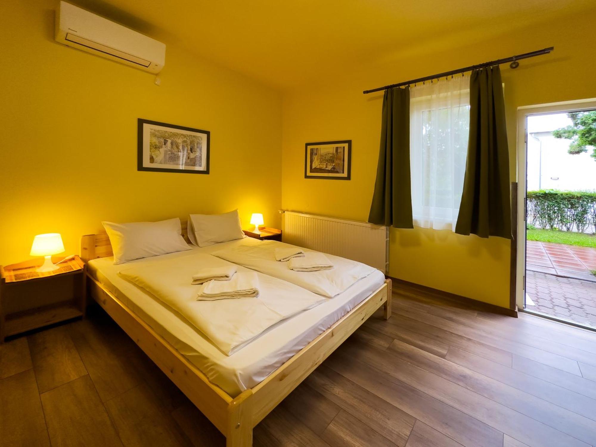 Gasthuis Irisz Panzio 3*
