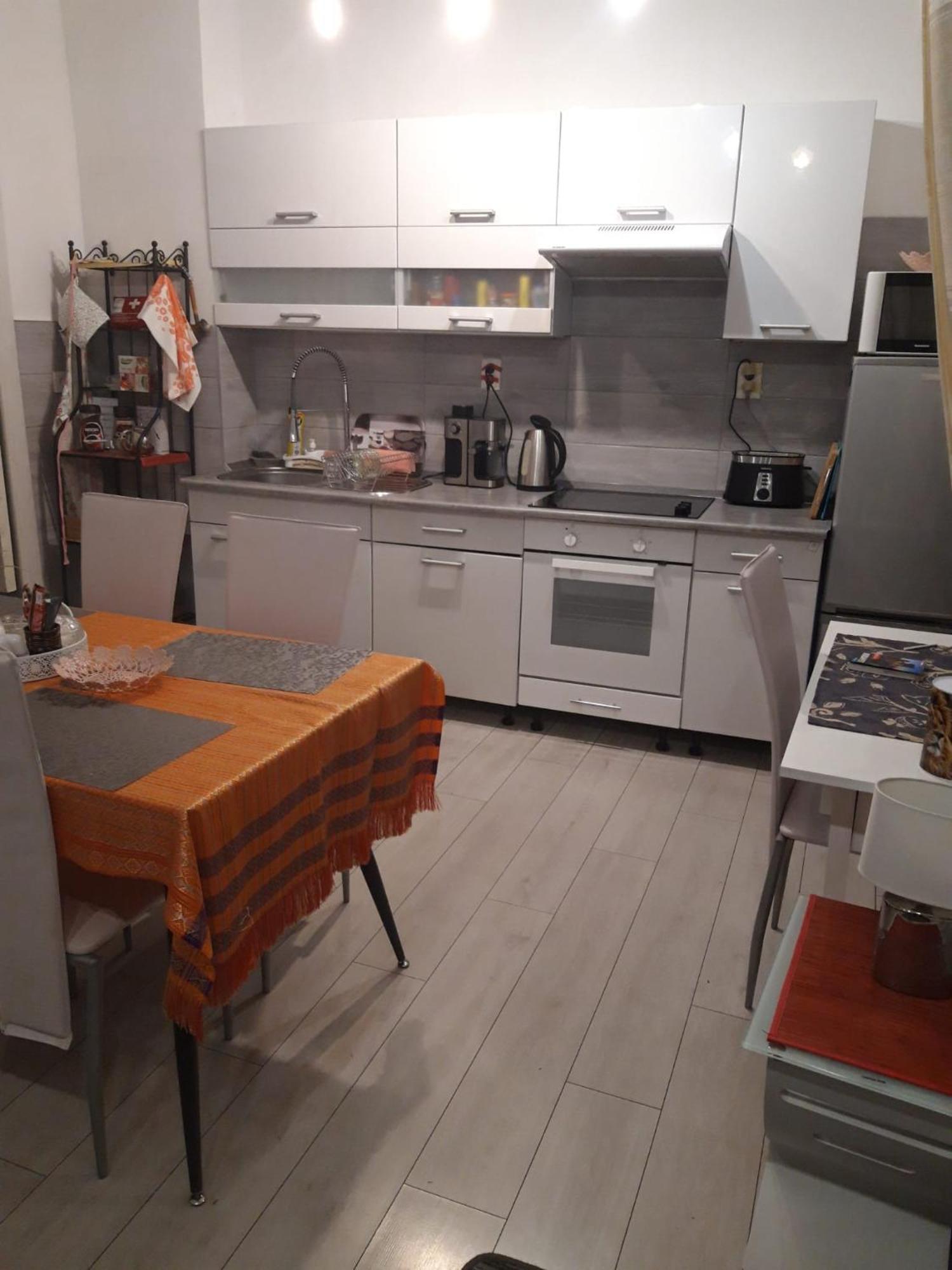 Grey Orchid - Studio Apartamento Budapest