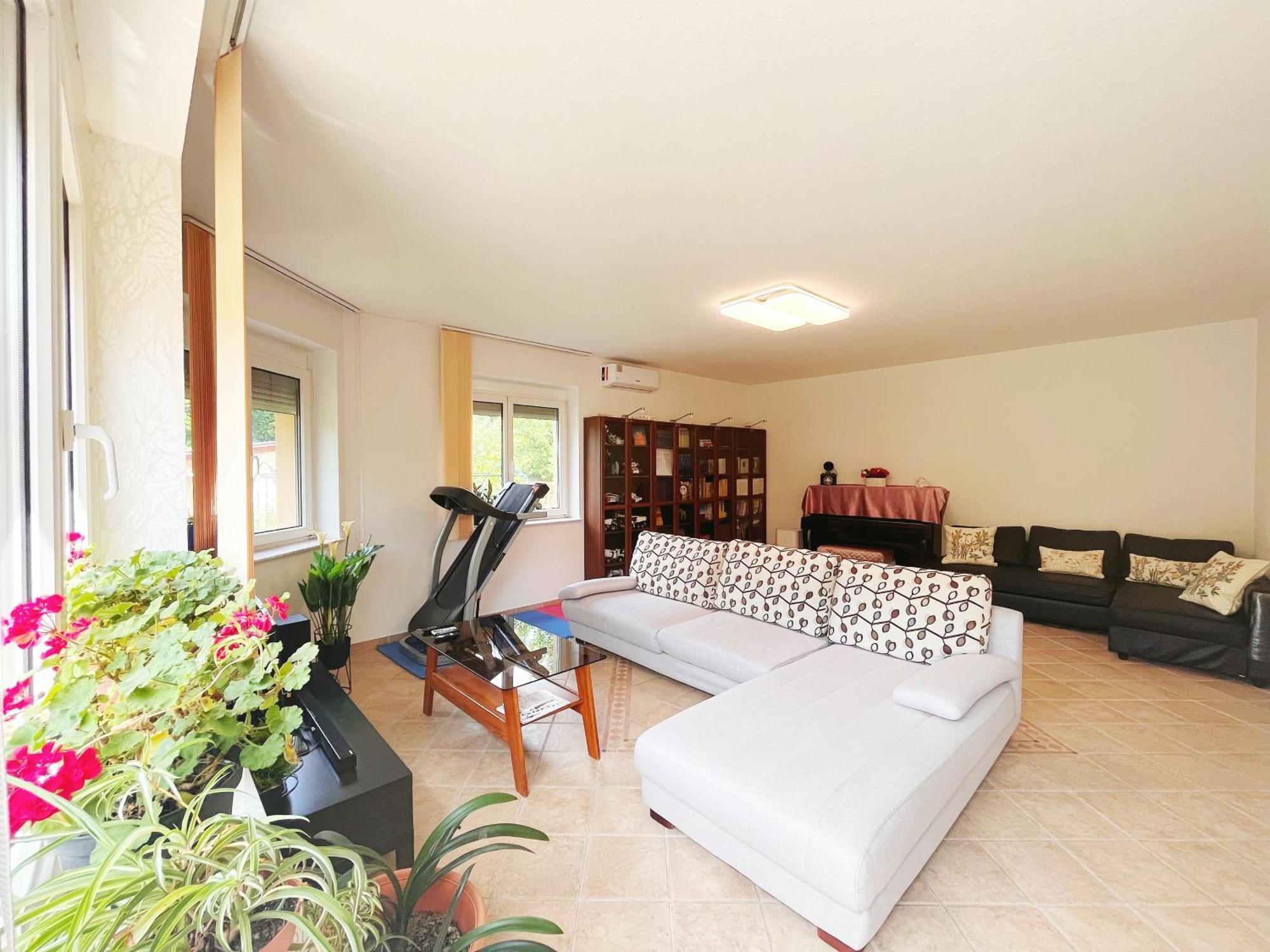 Garden Villa