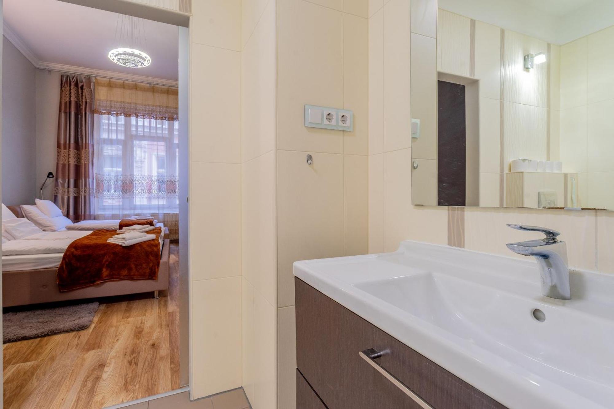 Efad Lux 2 * Budapest