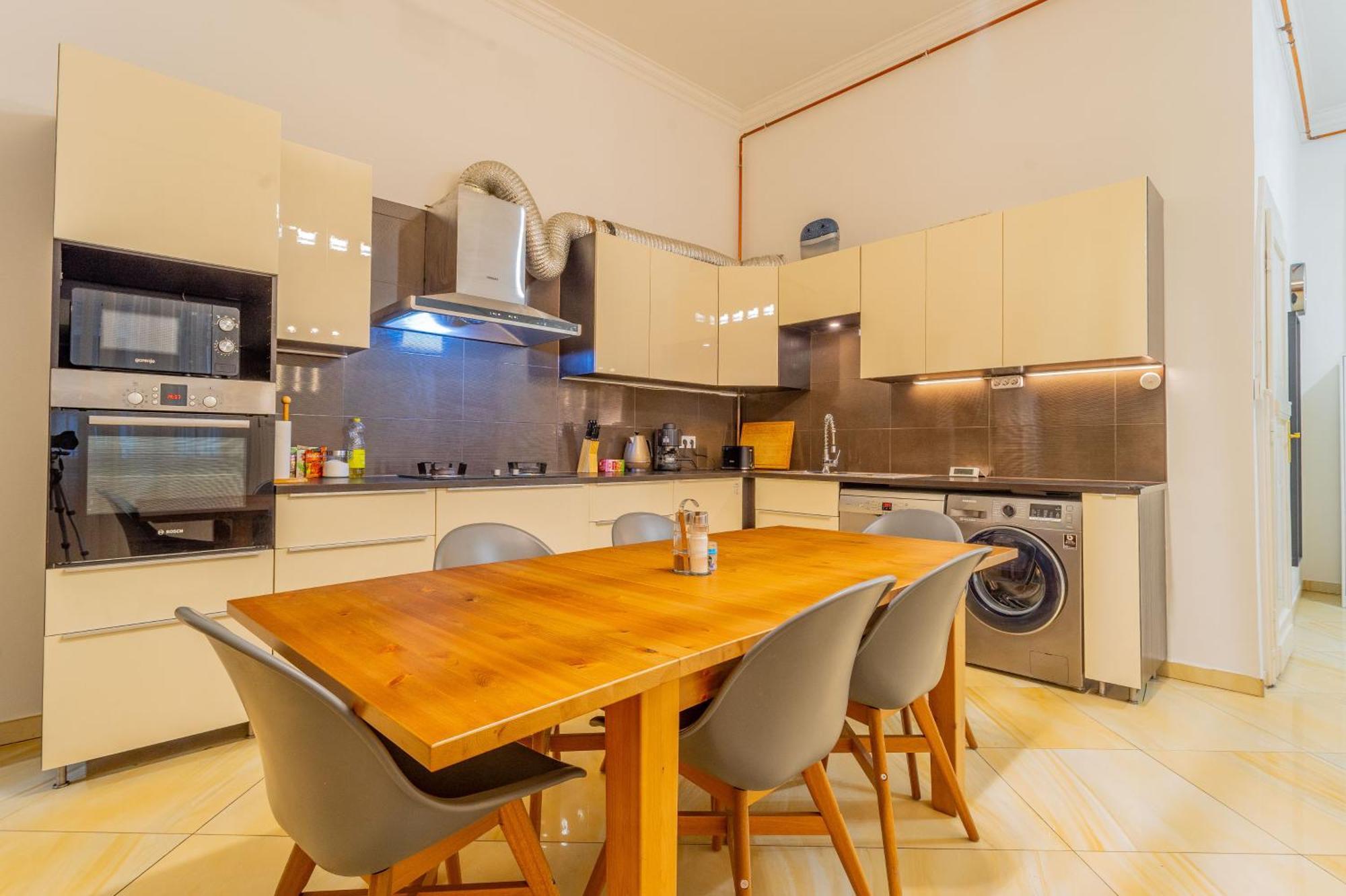 Efad Lux 2 Appartamento Budapest
