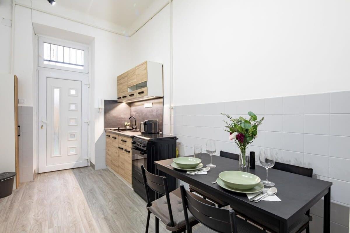 Apartment Comfy Easy Parking *