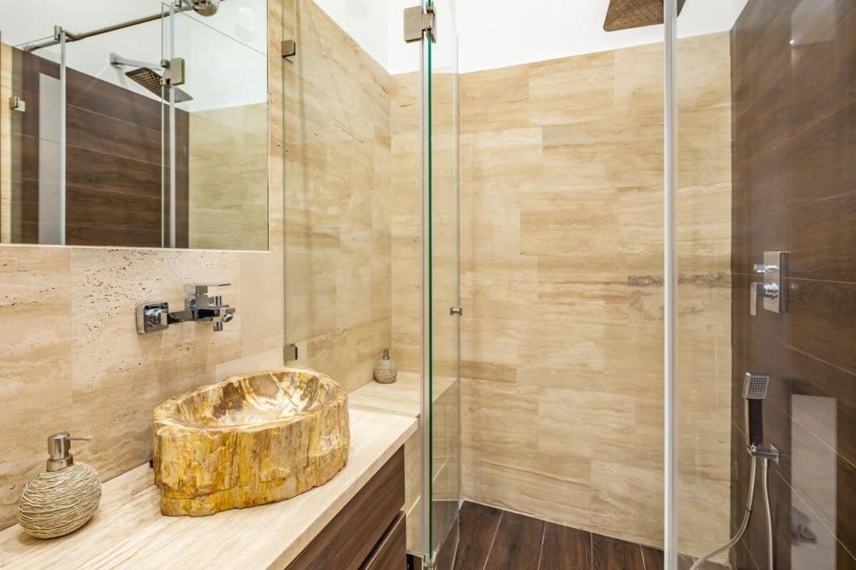 Appartement Splendid Perfectly Located Flat With Sauna *