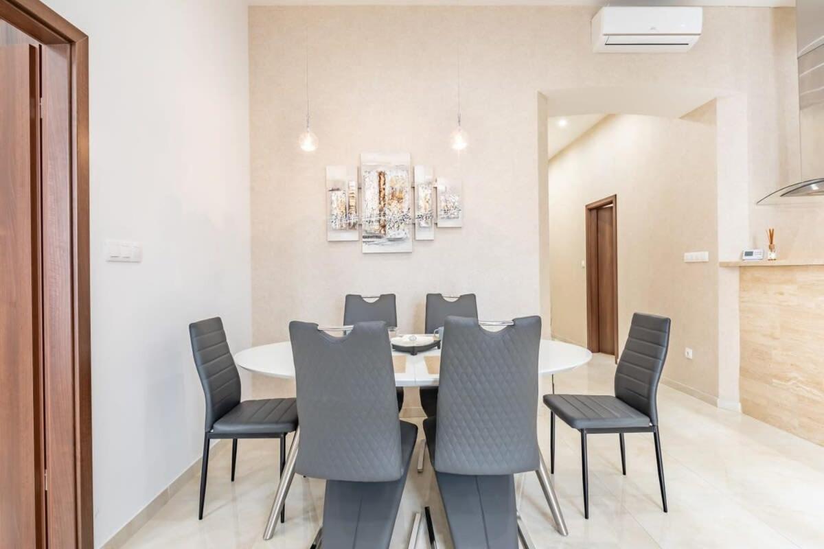Appartamento Splendid Perfectly Located Flat With Sauna *