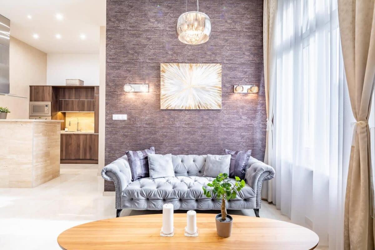 Splendid Perfectly Located Flat With Sauna Appartamento