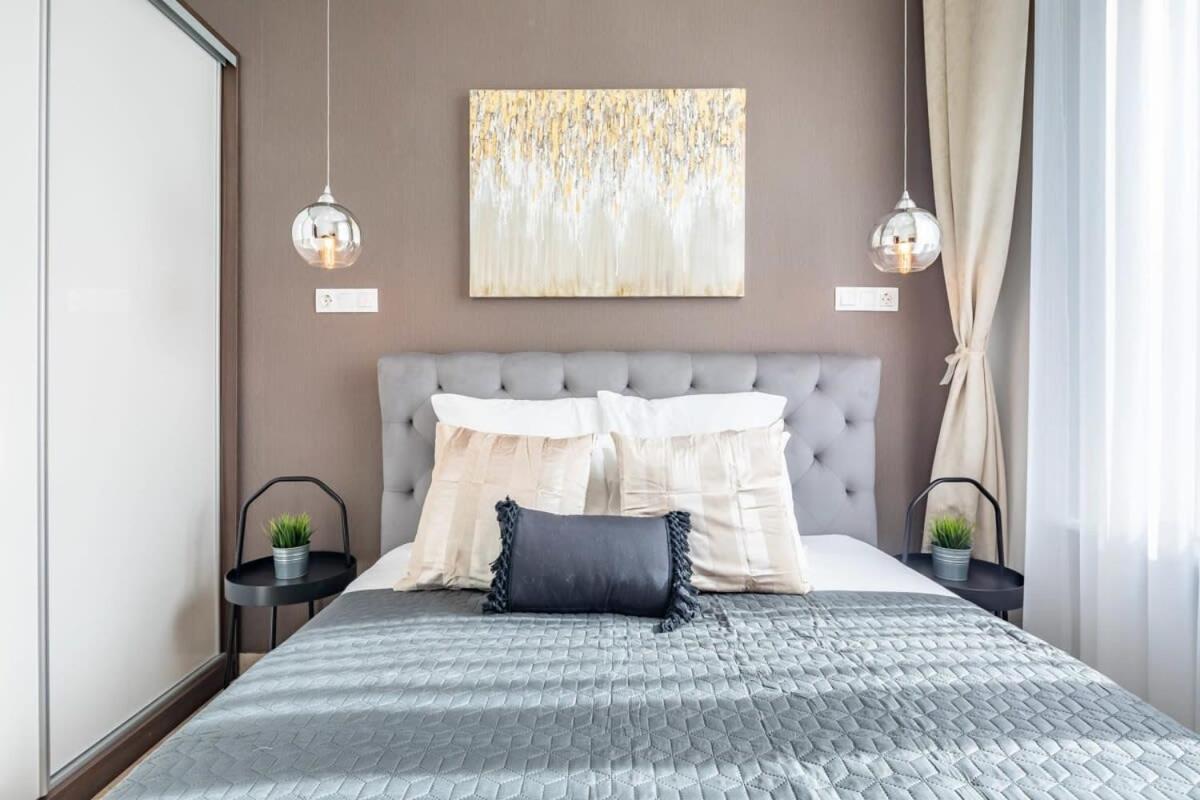 Splendid Perfectly Located Flat With Sauna * Budapest