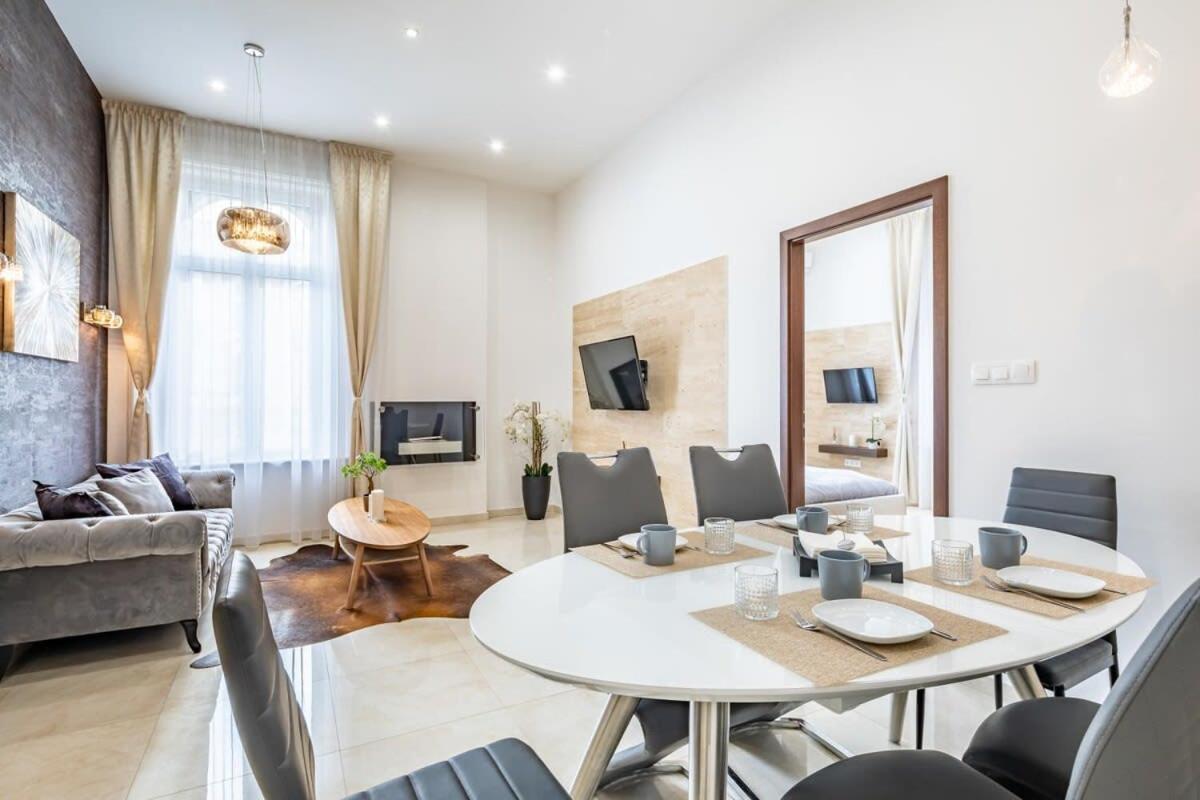 Splendid Perfectly Located Flat With Sauna Appartamento *