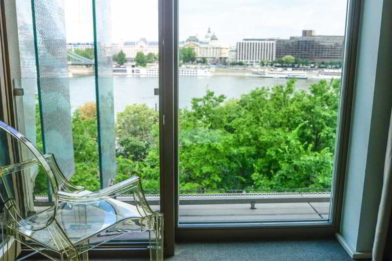 Lanchid 19 Design 4* Budapest