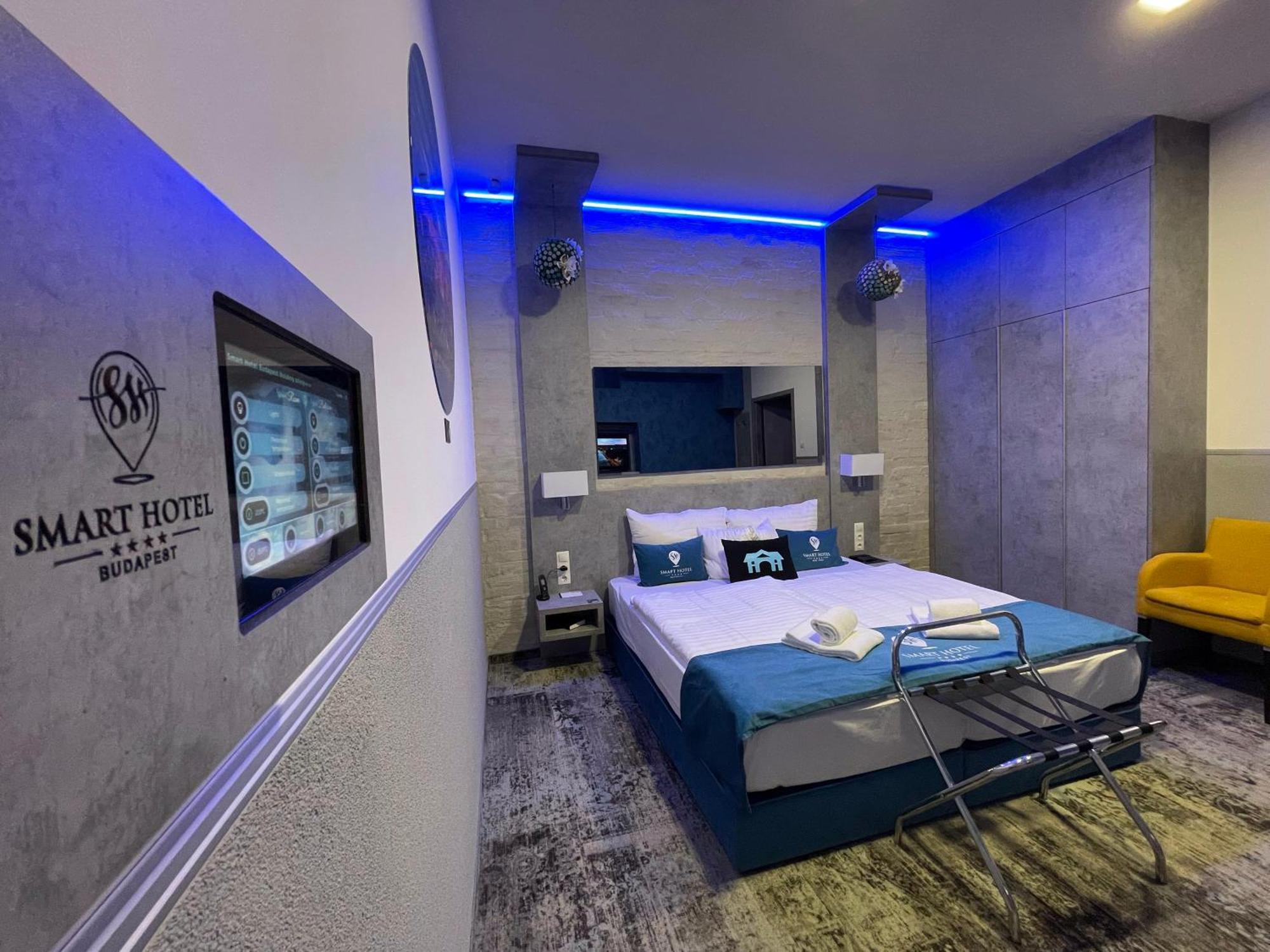 Smart Hotel