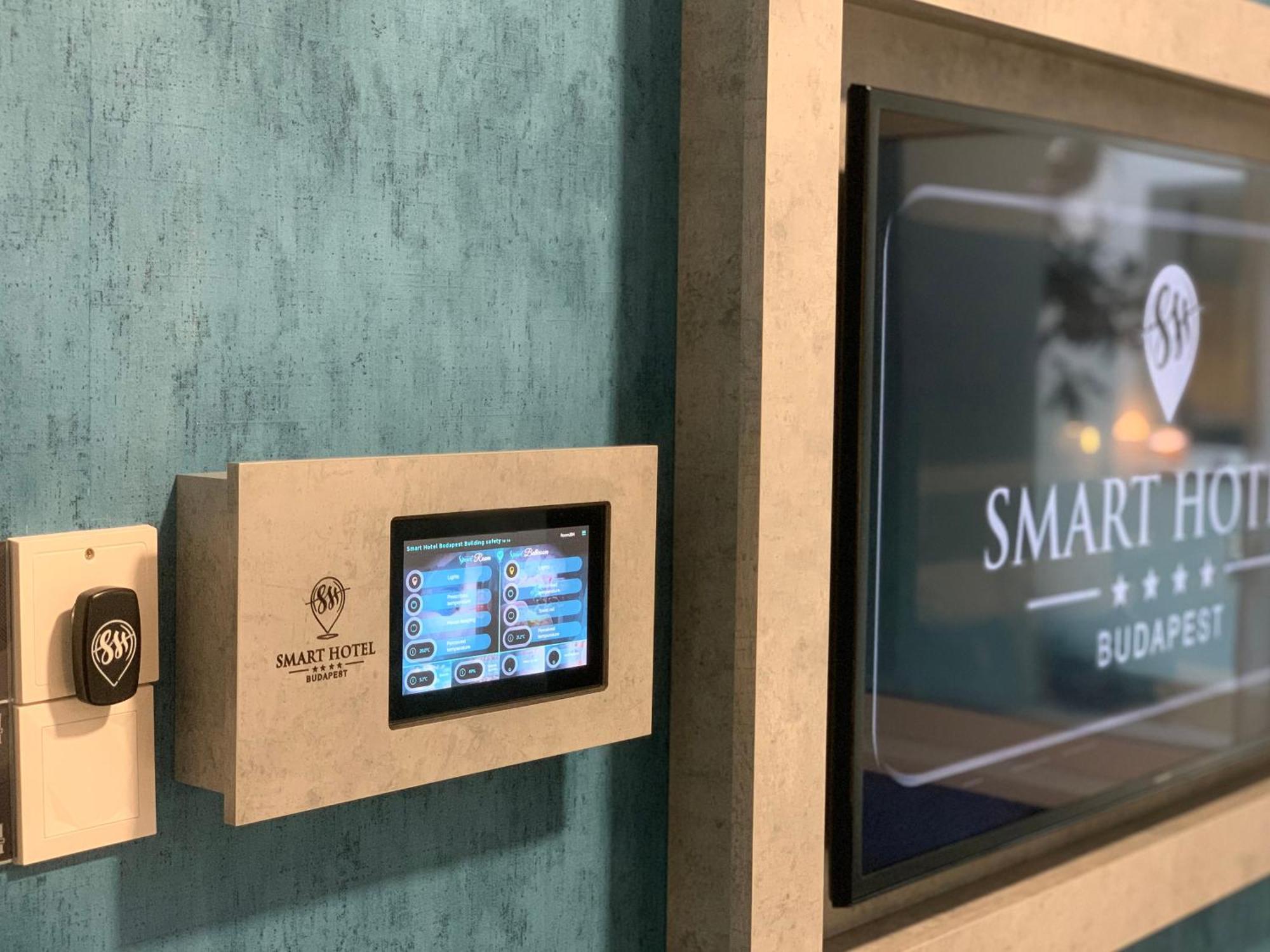Smart Hotel