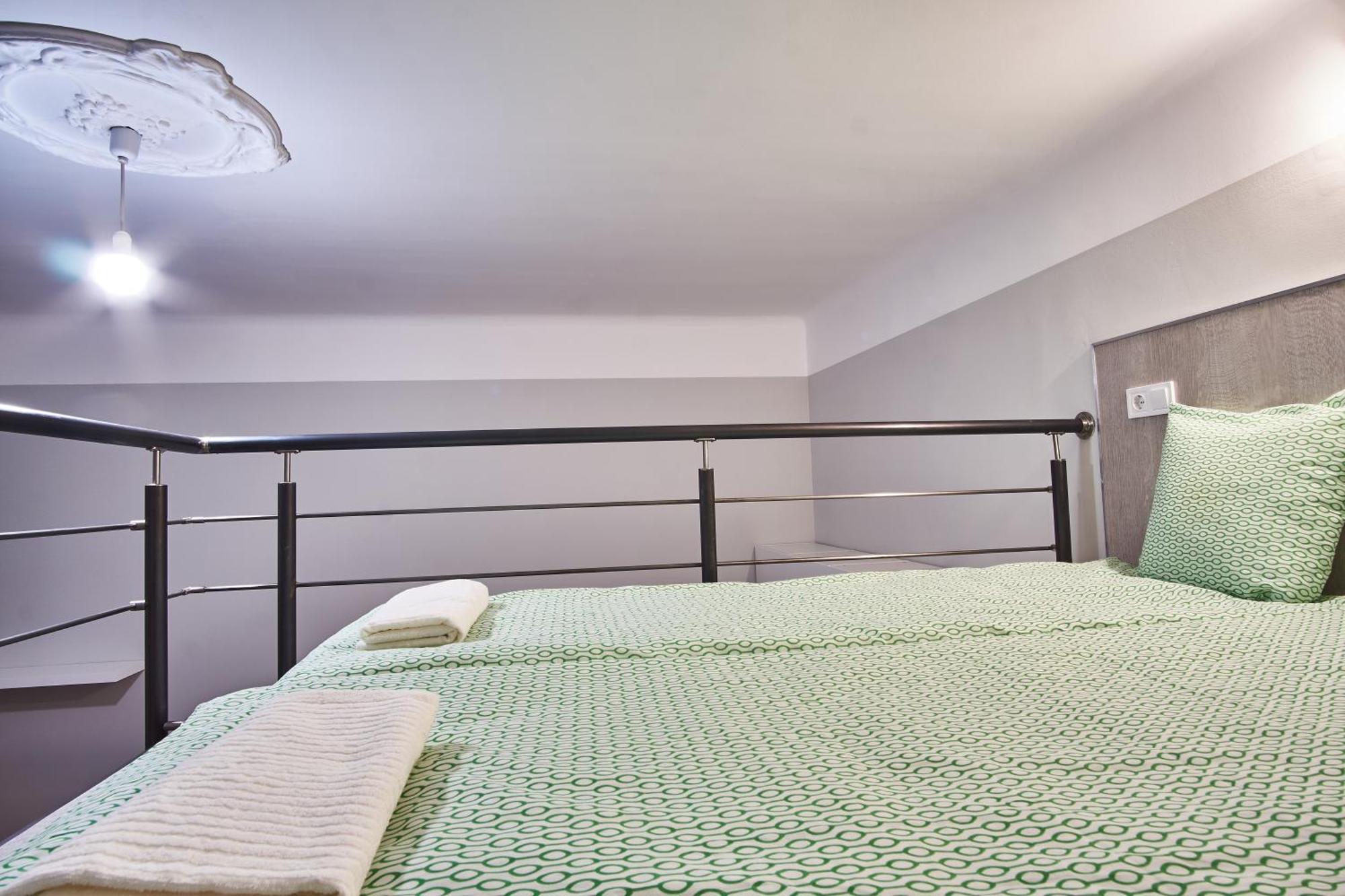 Hild-2 | * Budapest