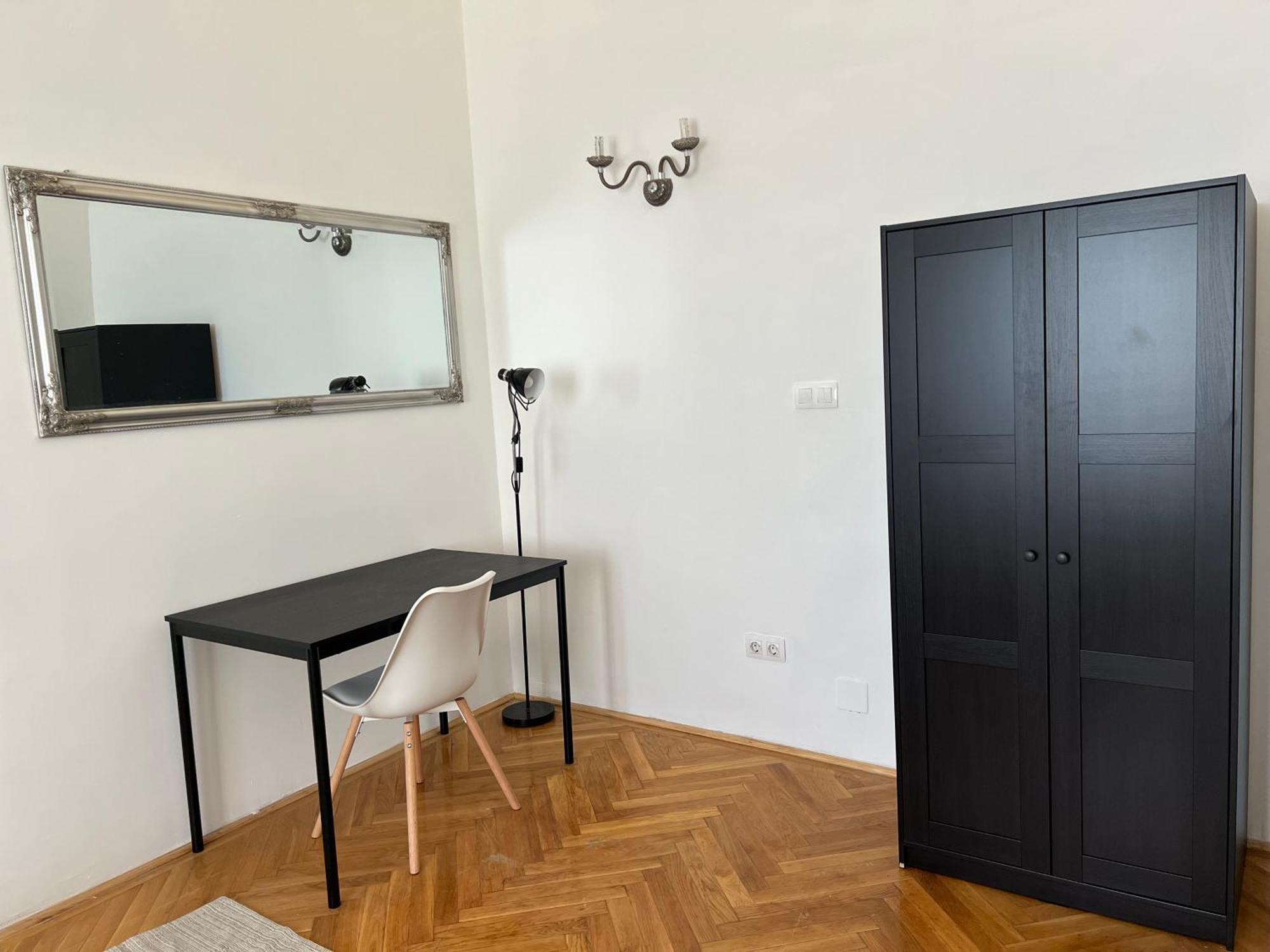 Apartment F14 *