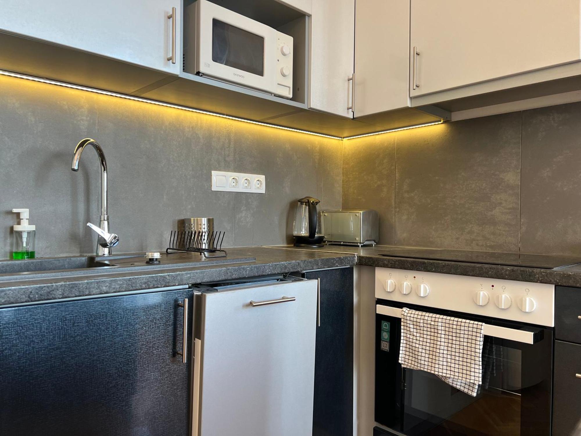 F14 Apartment *