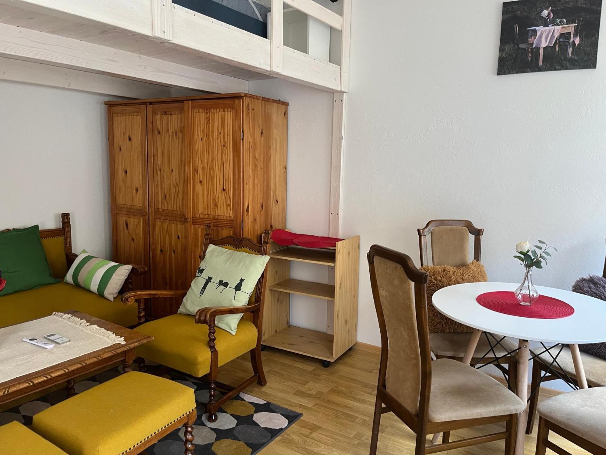 Retro Kenyelem Appartamento Budapest