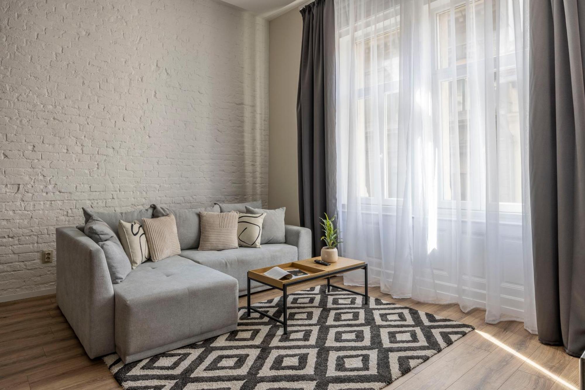 Apartamento Exclusive Stylish By Prestige Homes Next To The Oktogon Budapest