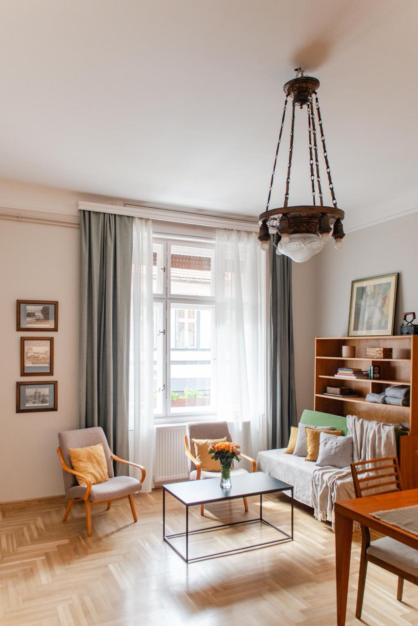Spacious Family Along River Side, In The Heart Of Buda Lejlighed