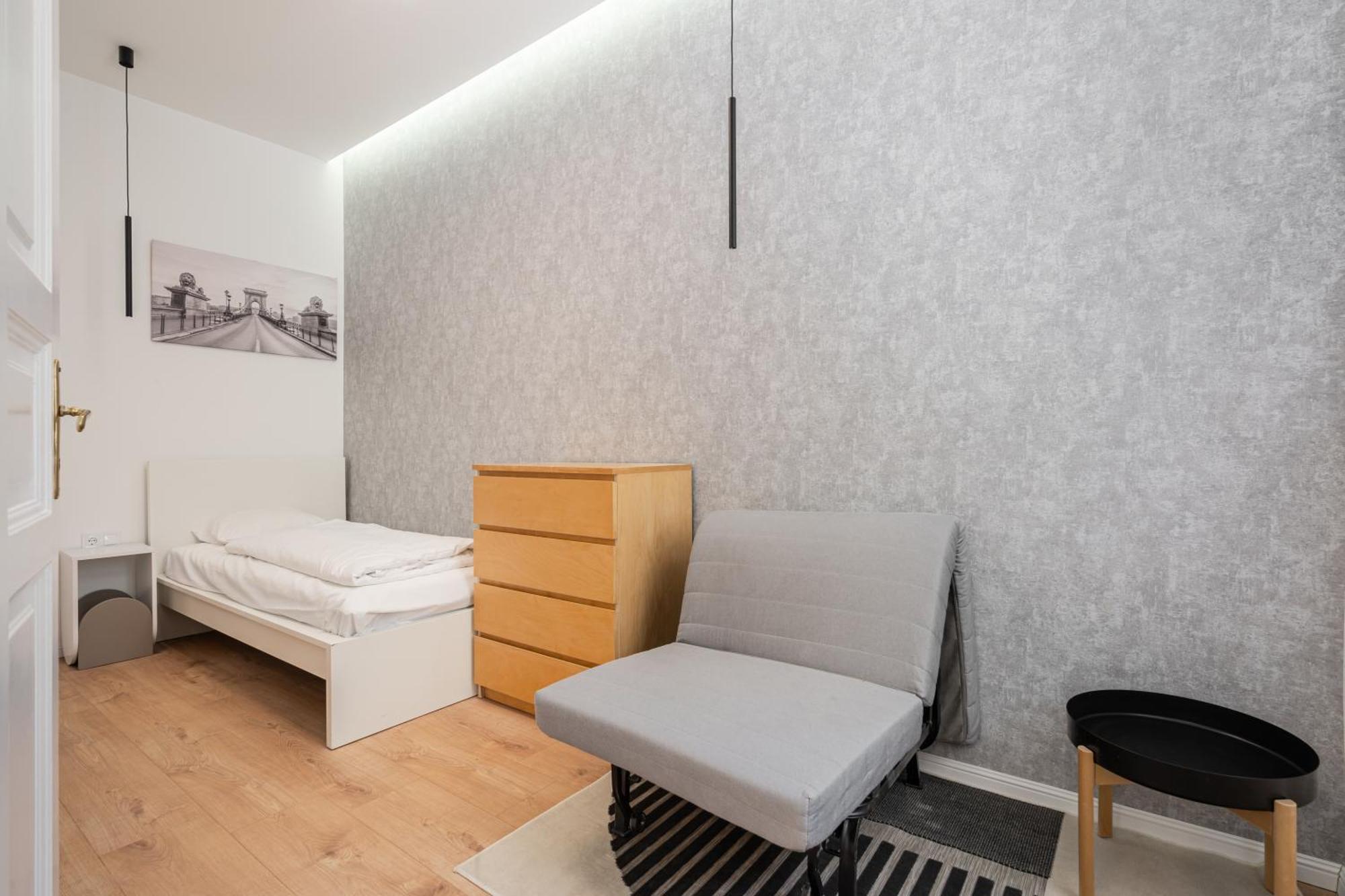 Crystal Cove 2-bdr Budapest