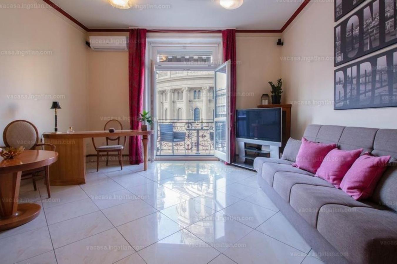 Breathless Panorama Basilika With Balcony Need Reservation For Free Parking Apartment *