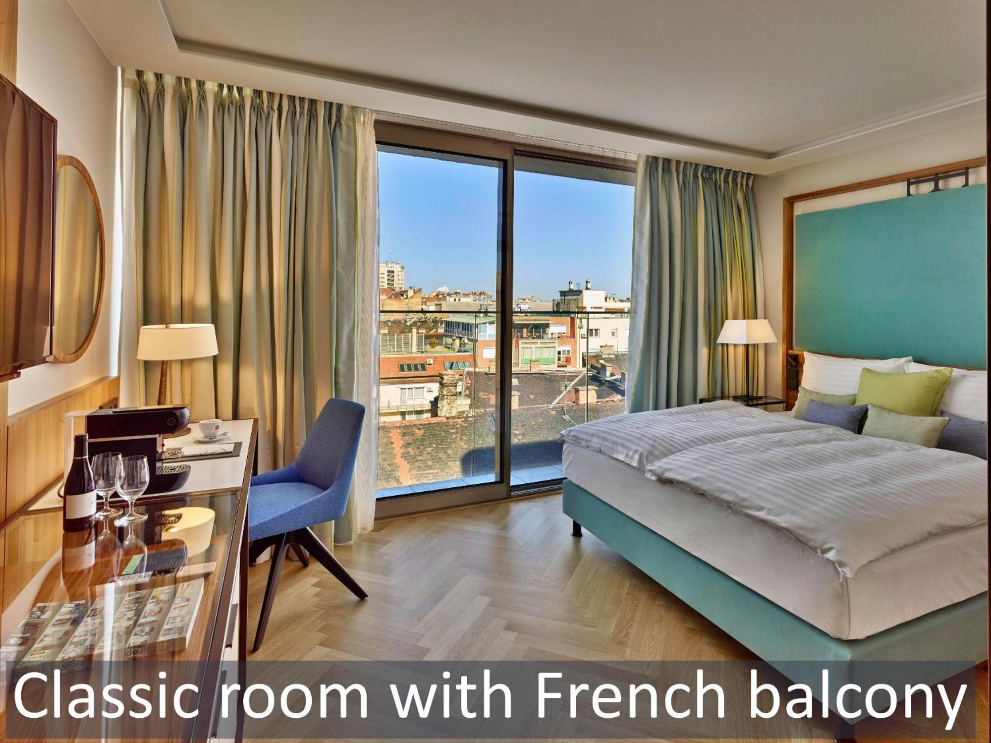 Hotel Est Grand Savoy